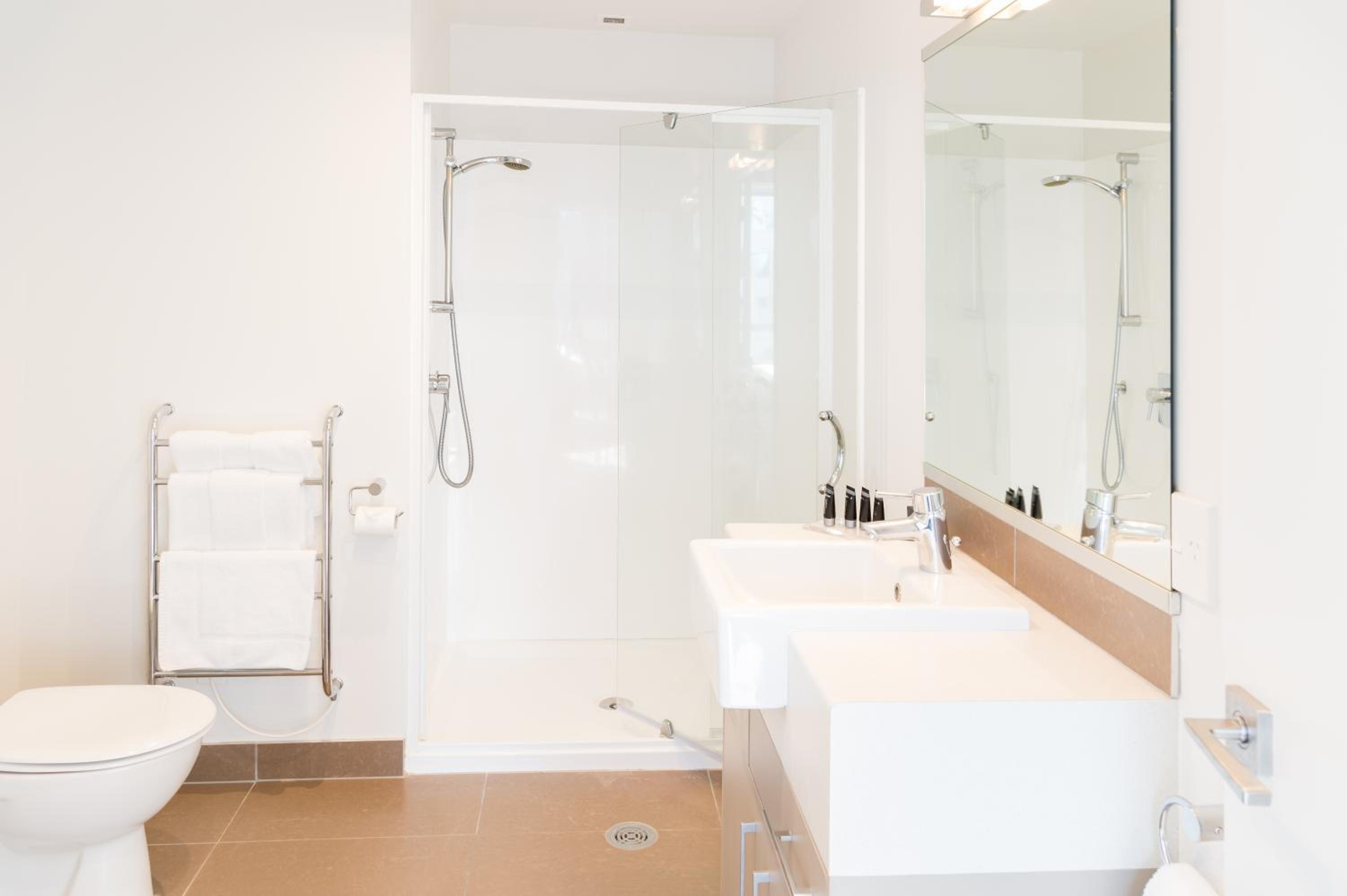 One Bedroom Suite  - Photo 7