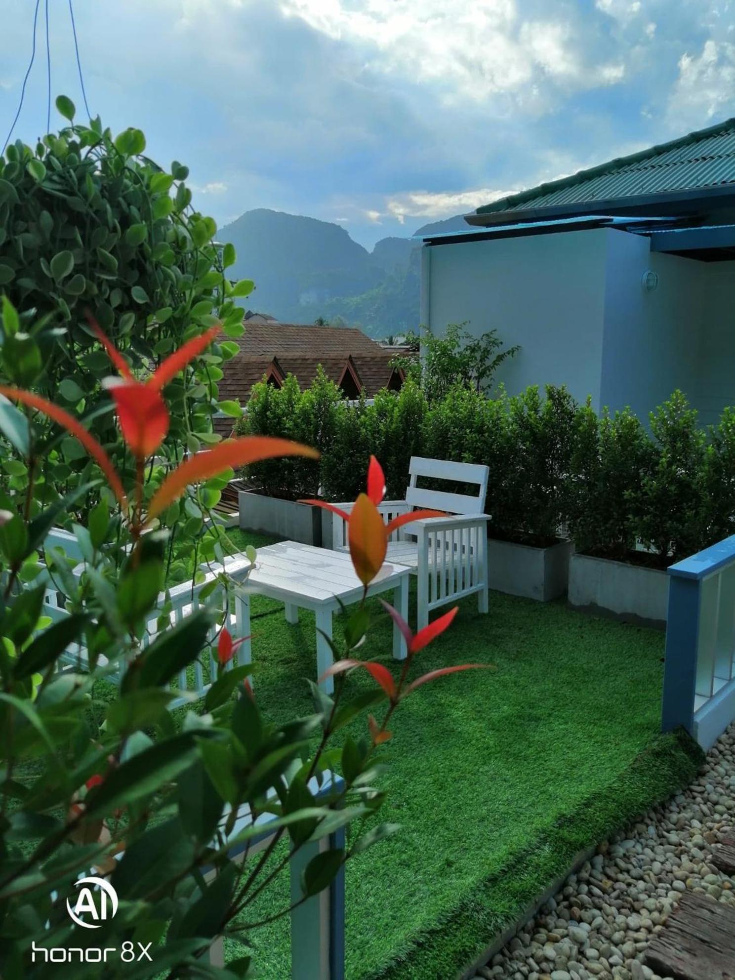 Double or Twin Room with Terrace - Photo 2