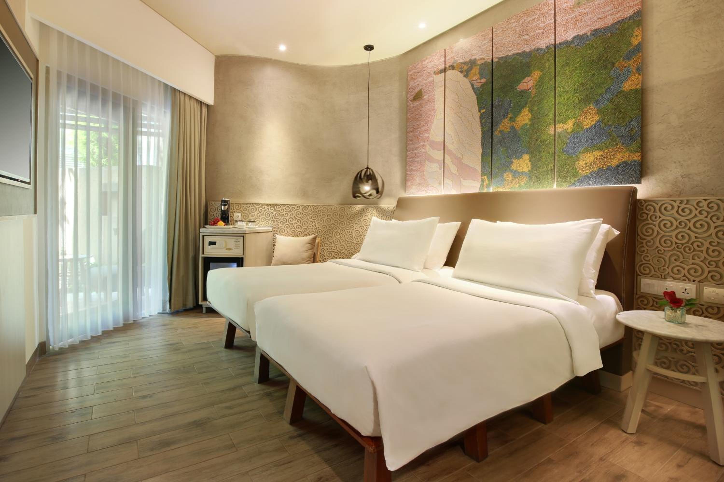 Superior Twin Room with Free Benefit - Photo 7