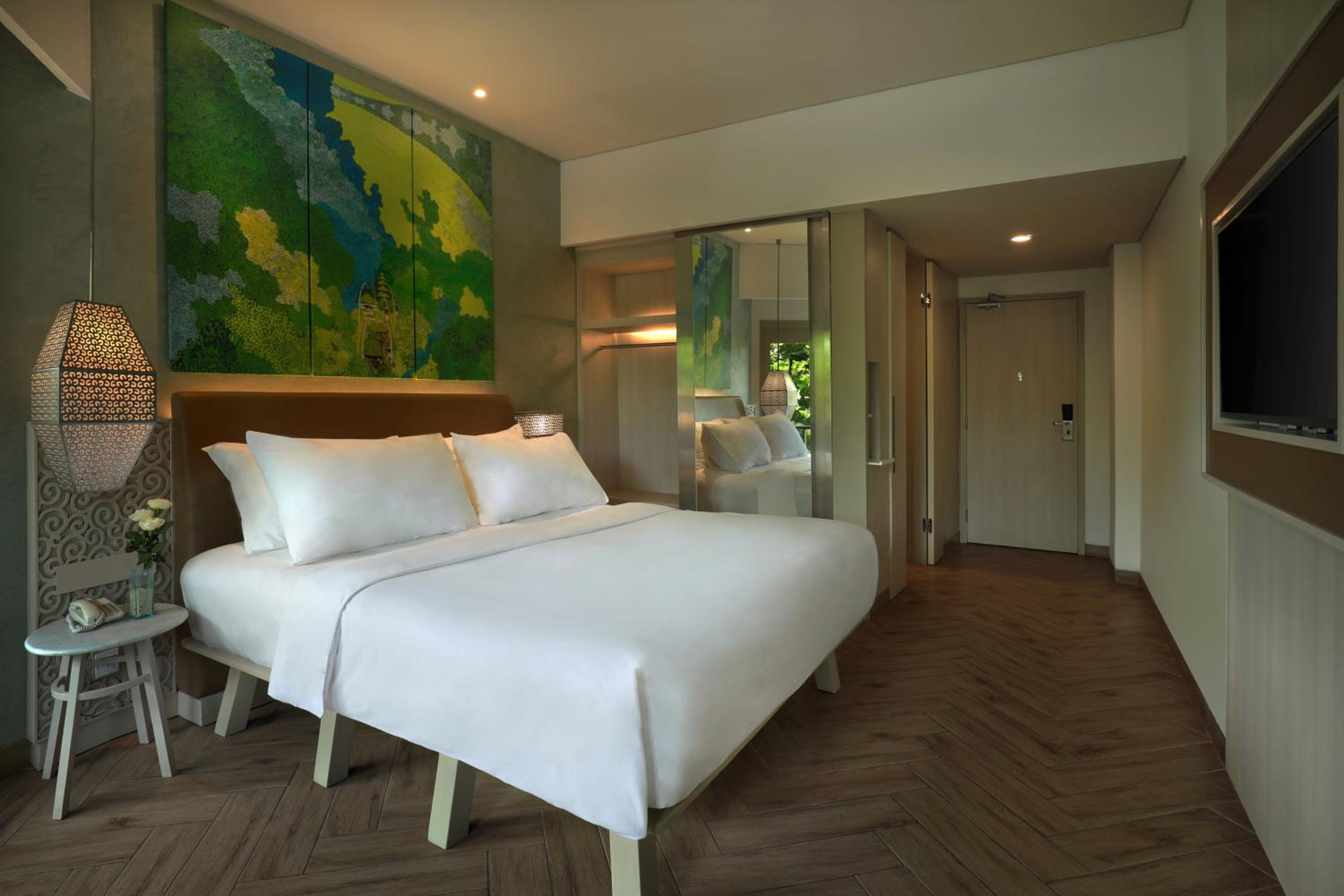 Deluxe Double Room with Balcony and Free Benefit - Photo 6