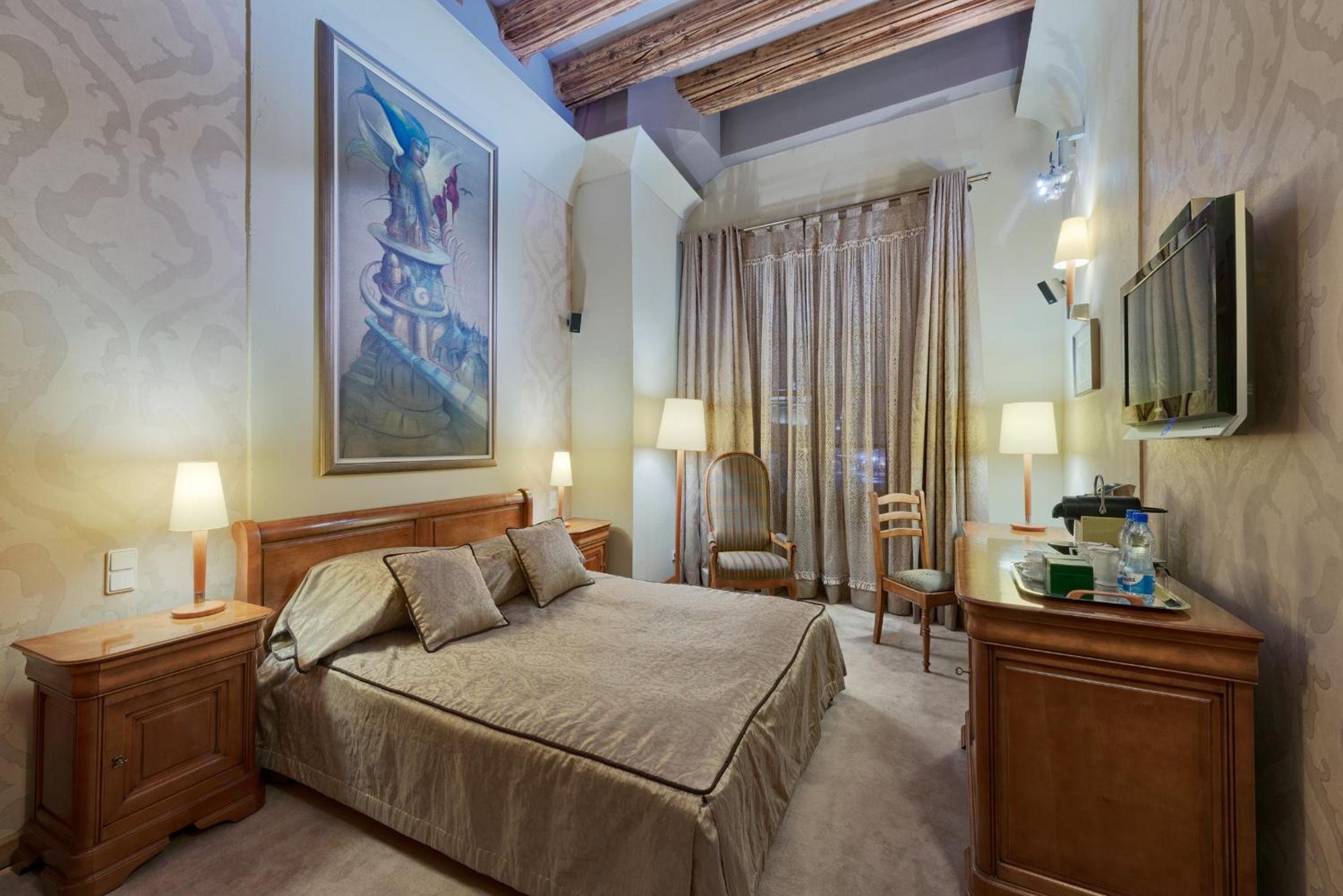 Double Room - Photo 1