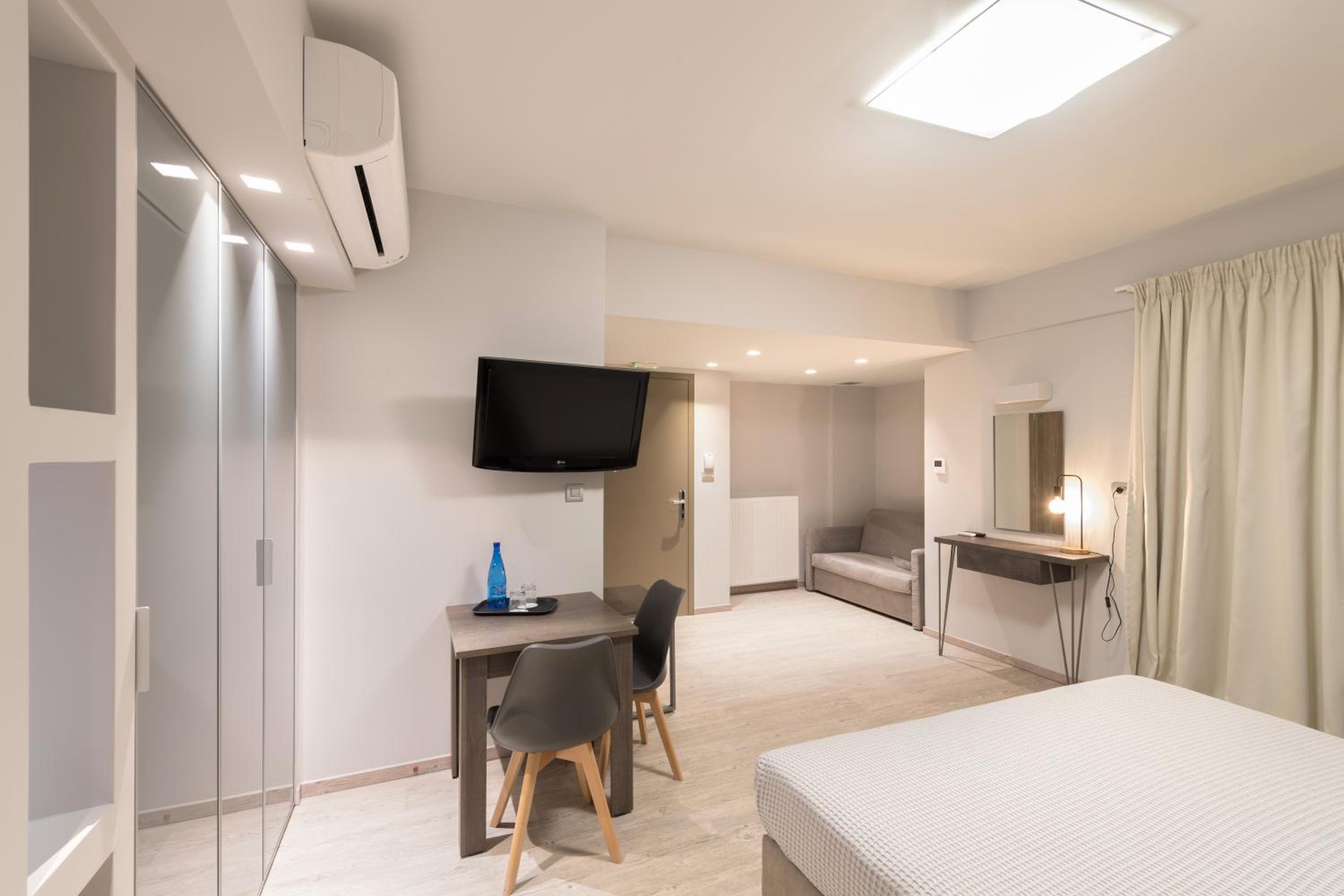 Double Room photo 2
