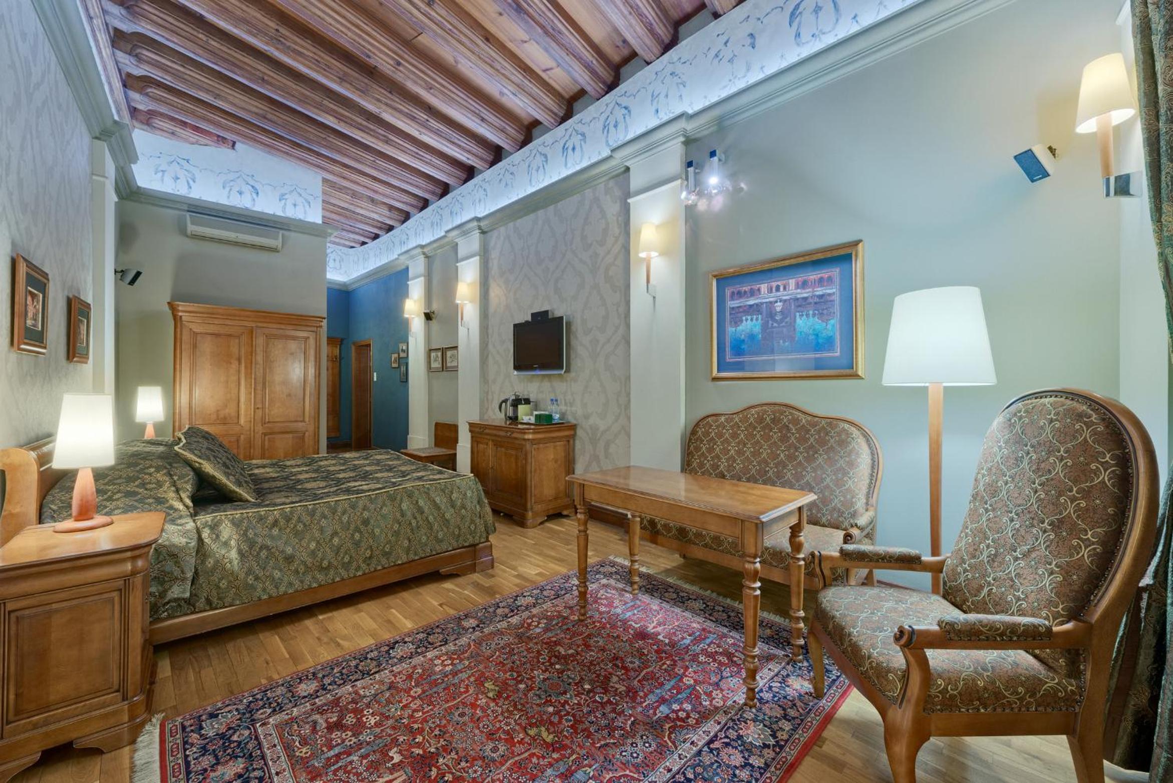 Deluxe Double Room - Photo 3
