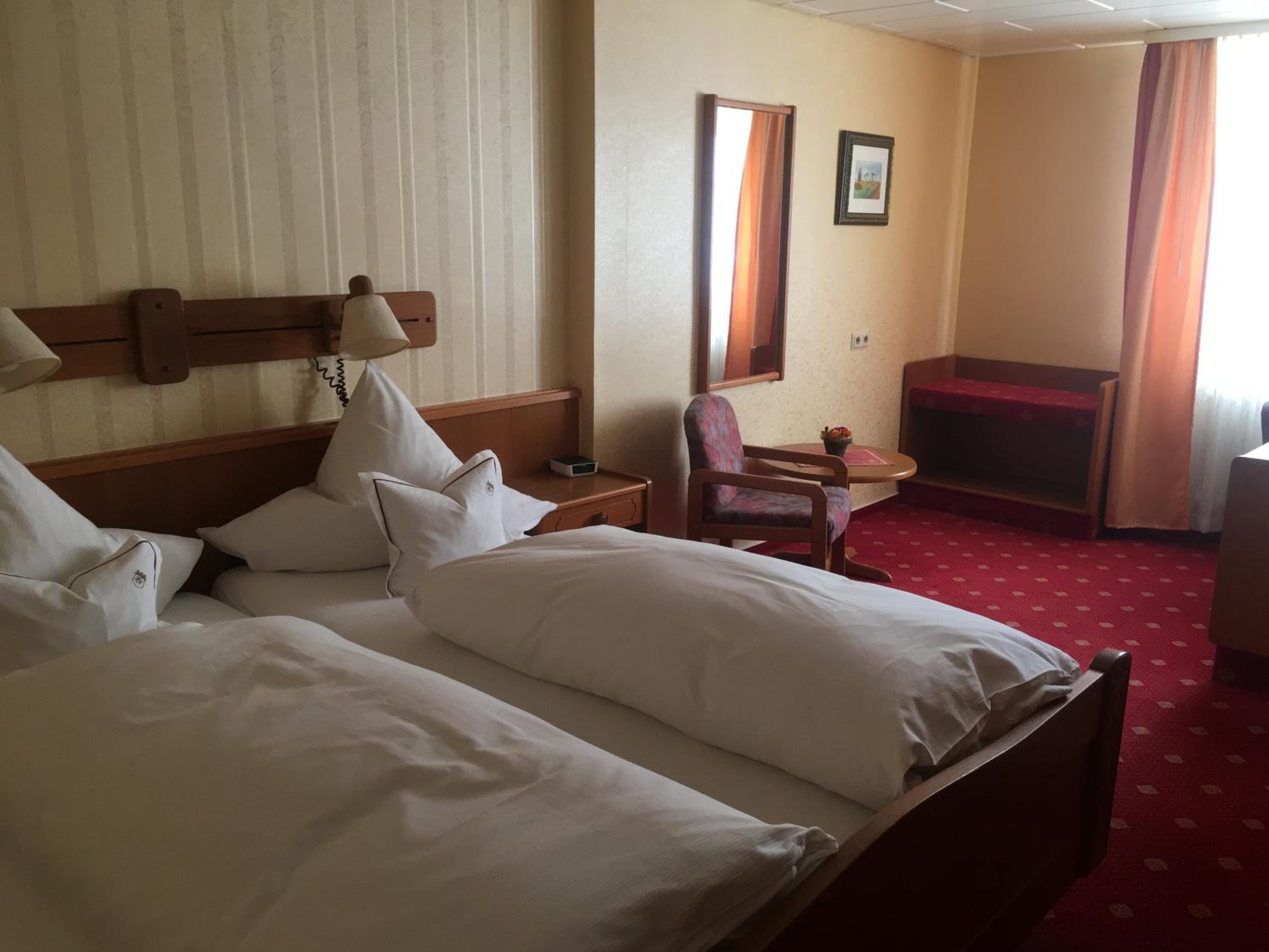 Double Room with Private Bathroom - Photo 1