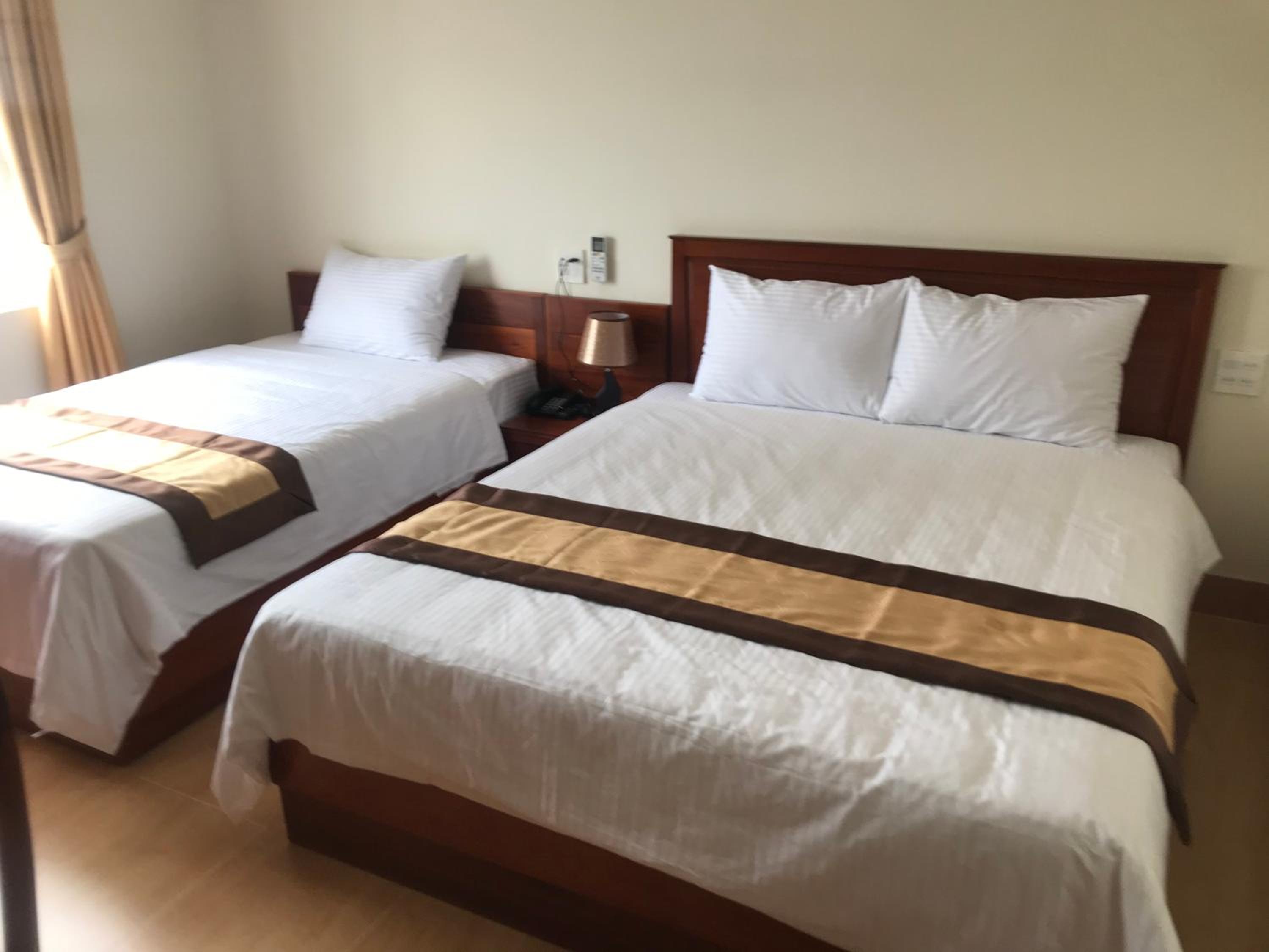 Triple Room with Bath - Photo 6