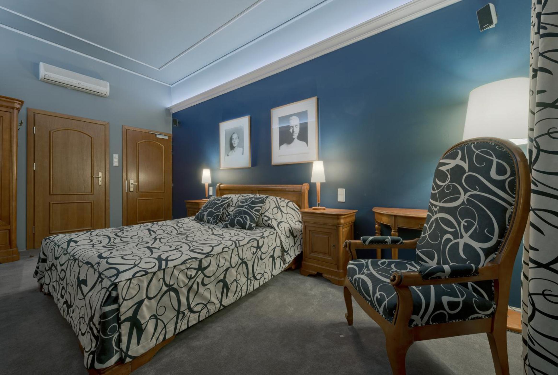 Double Room - Photo 2