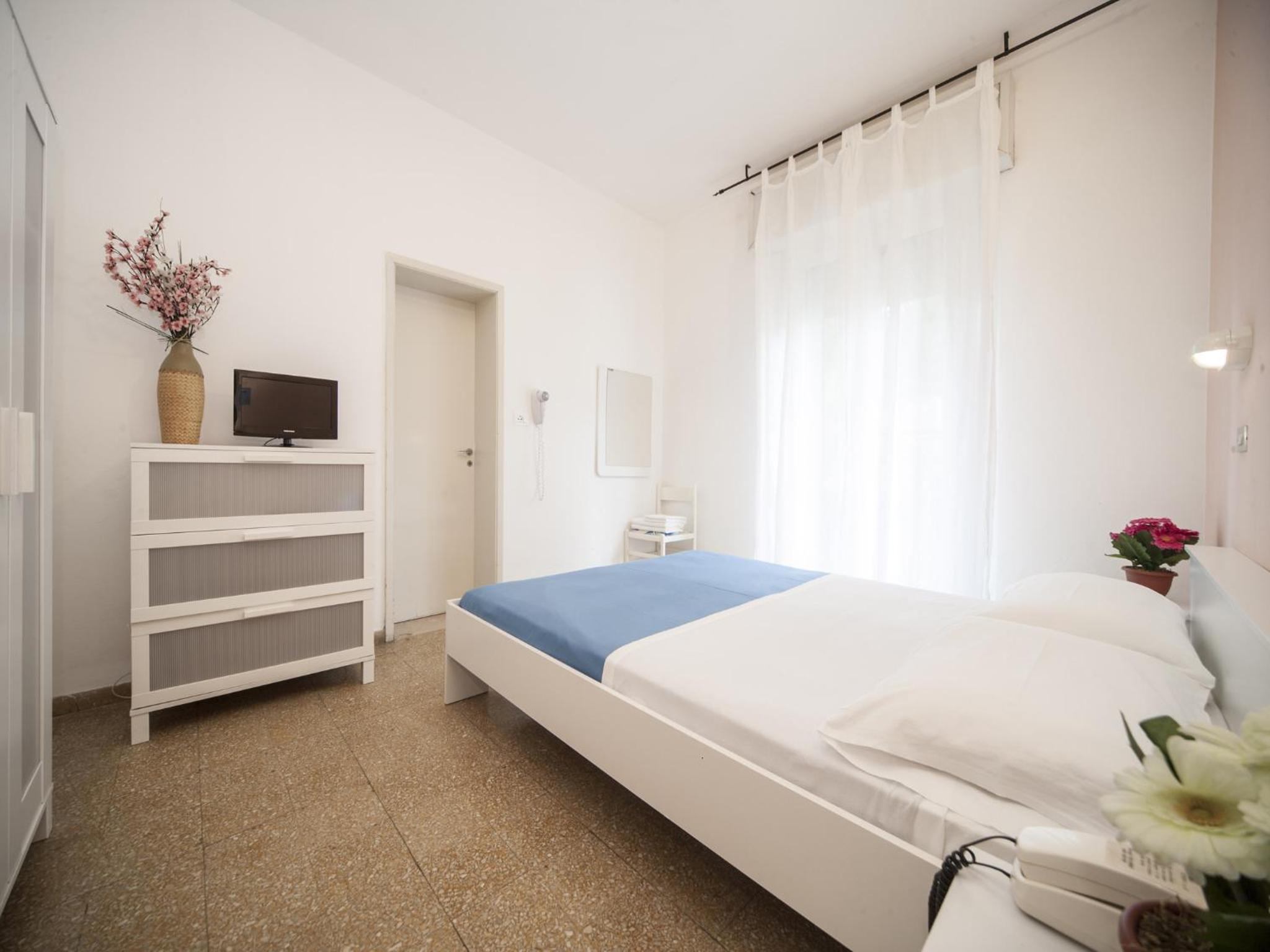 Double Room with Balcony - Photo 1