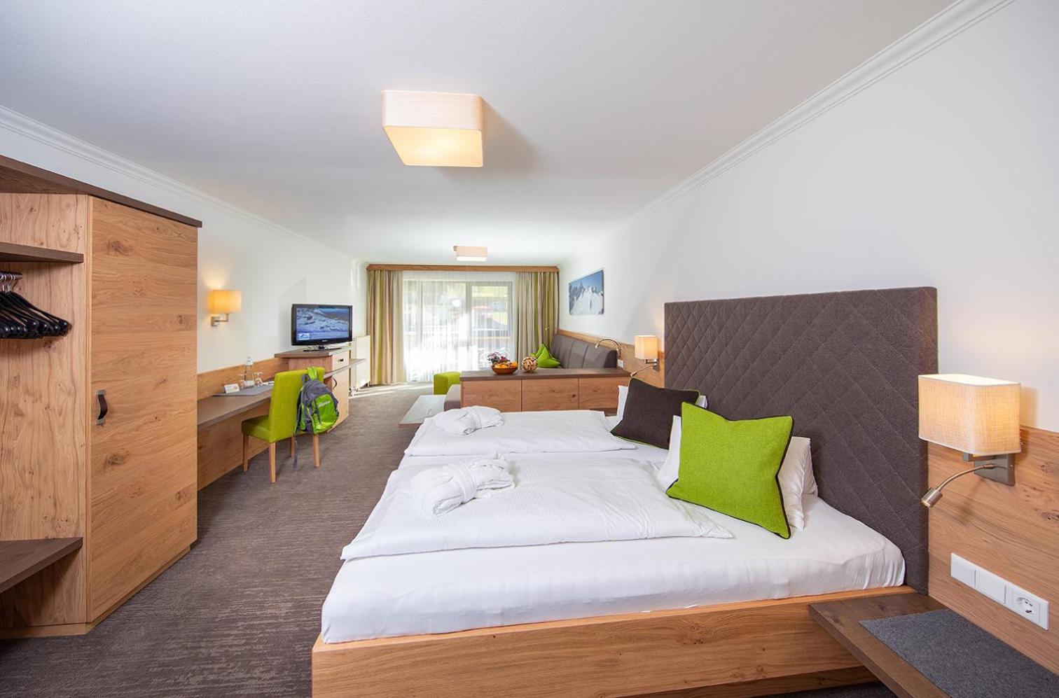 Suite with Balcony photo 1