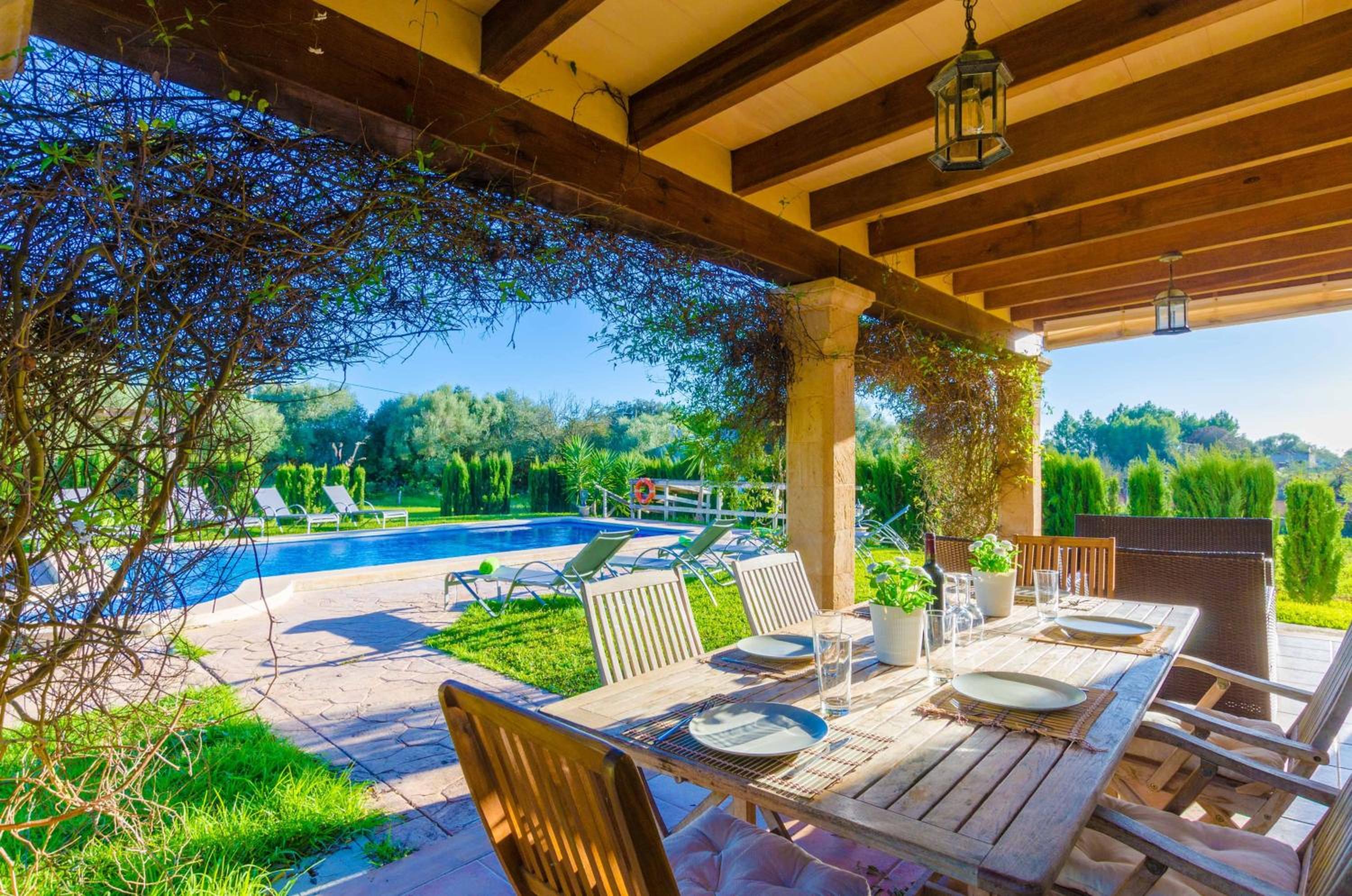 Five-Bedroom Villa photo 3