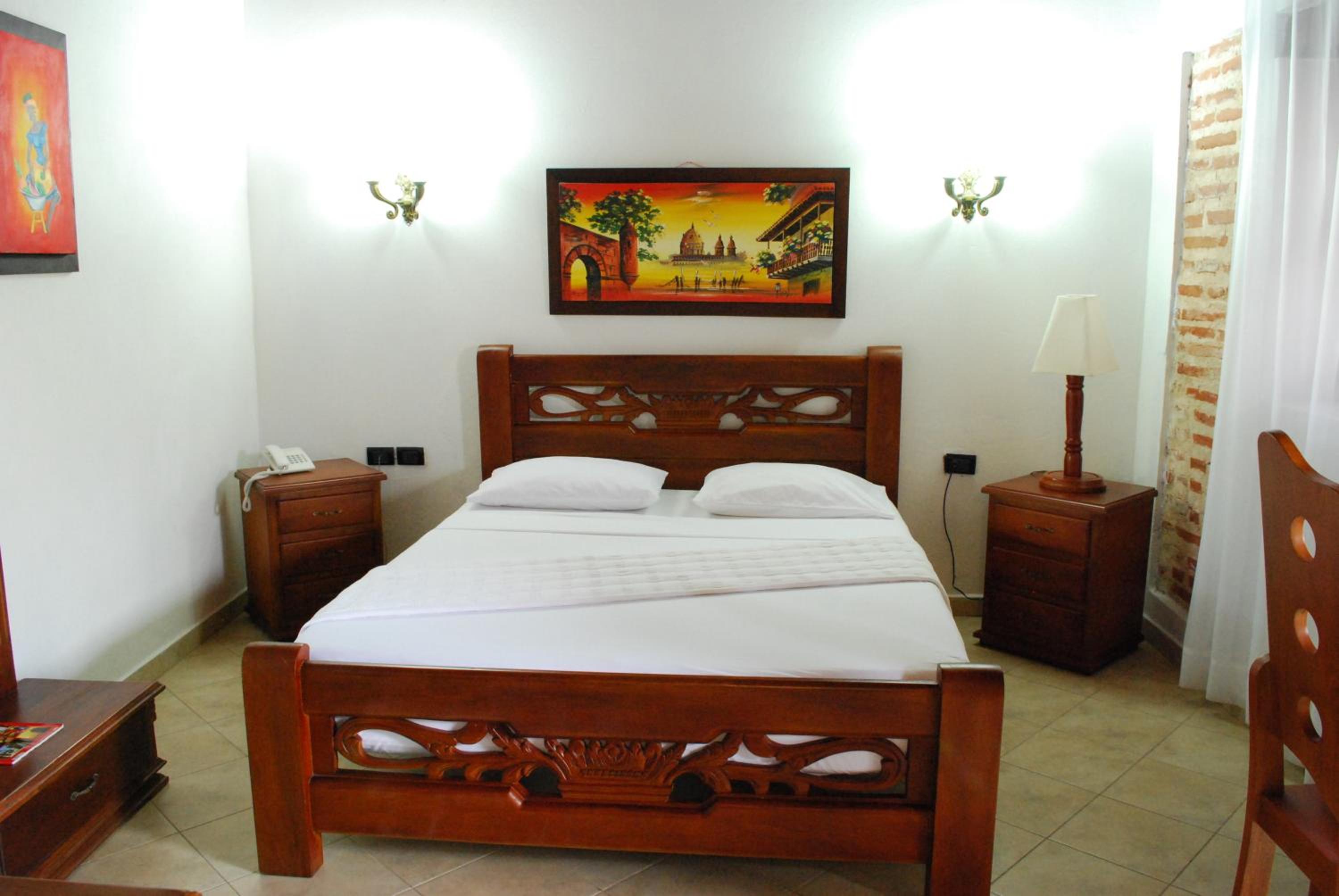 Standard Double Room - Photo 2