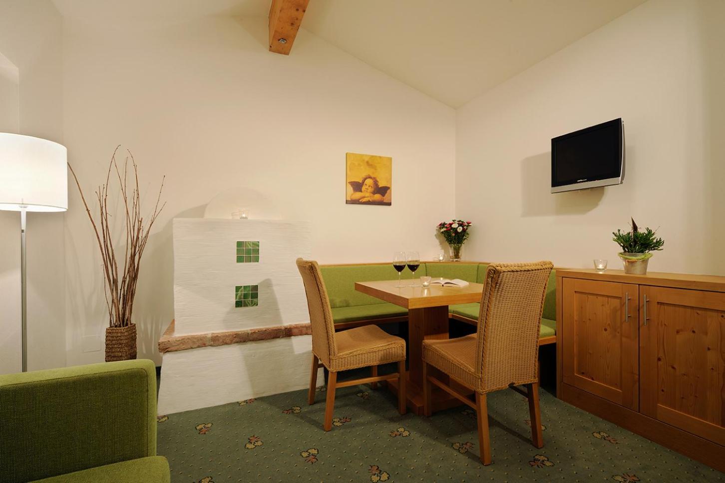One-Bedroom Suite photo 2