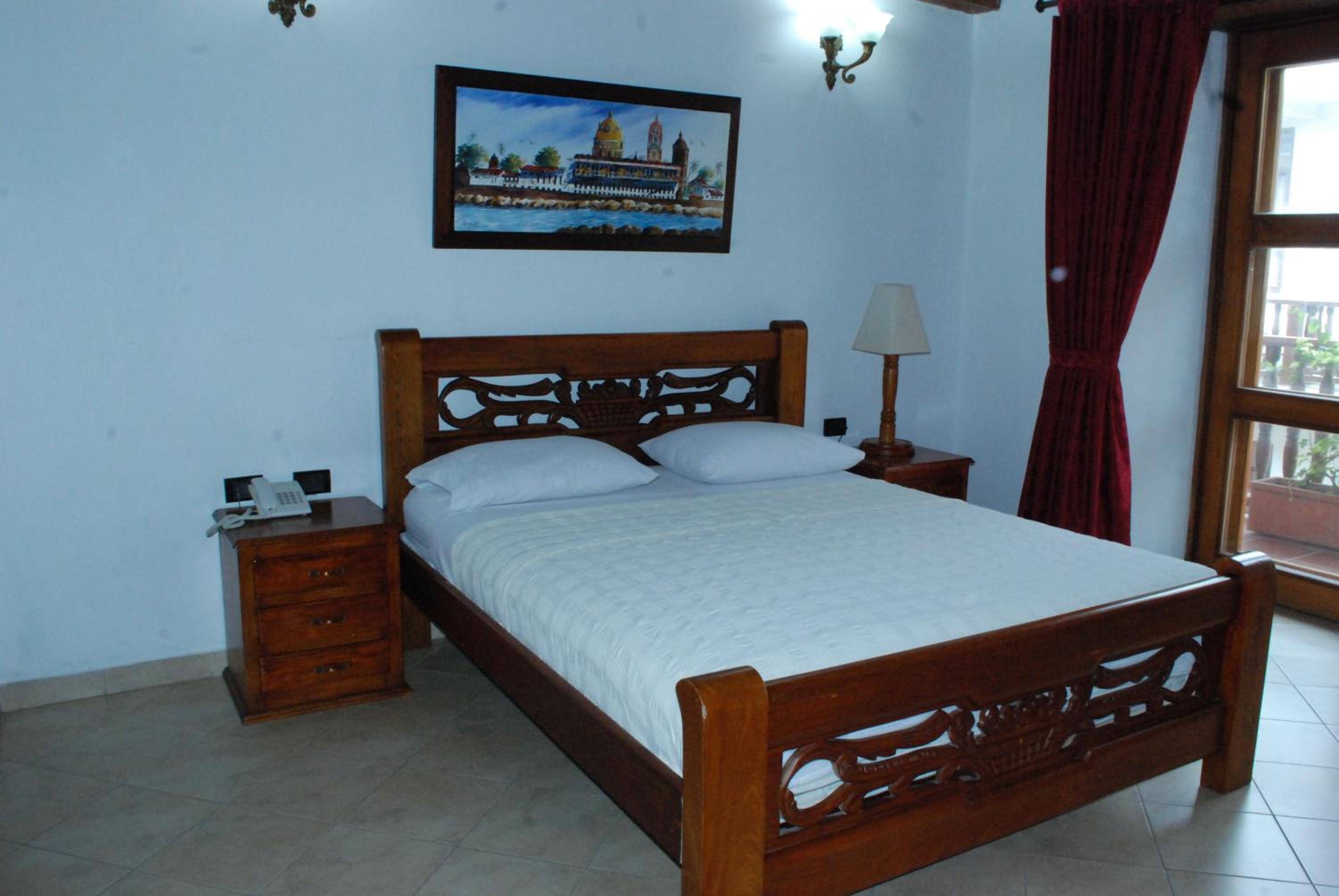 Standard Double Room - Photo 8