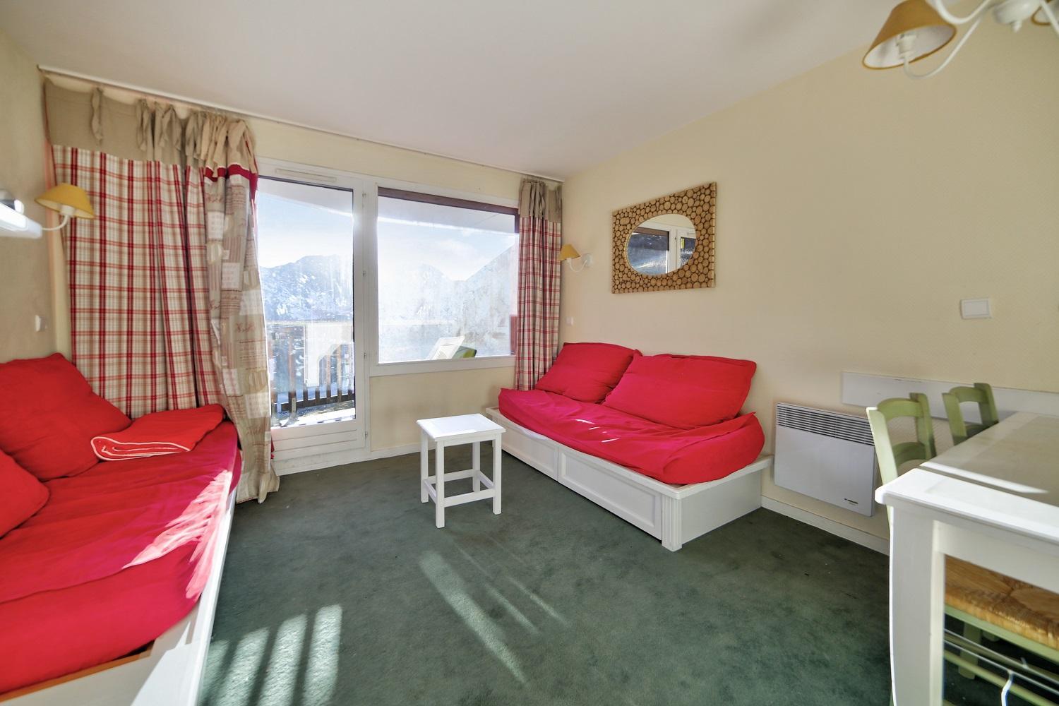 Comfort One-Bedroom Apartment (5 People)
