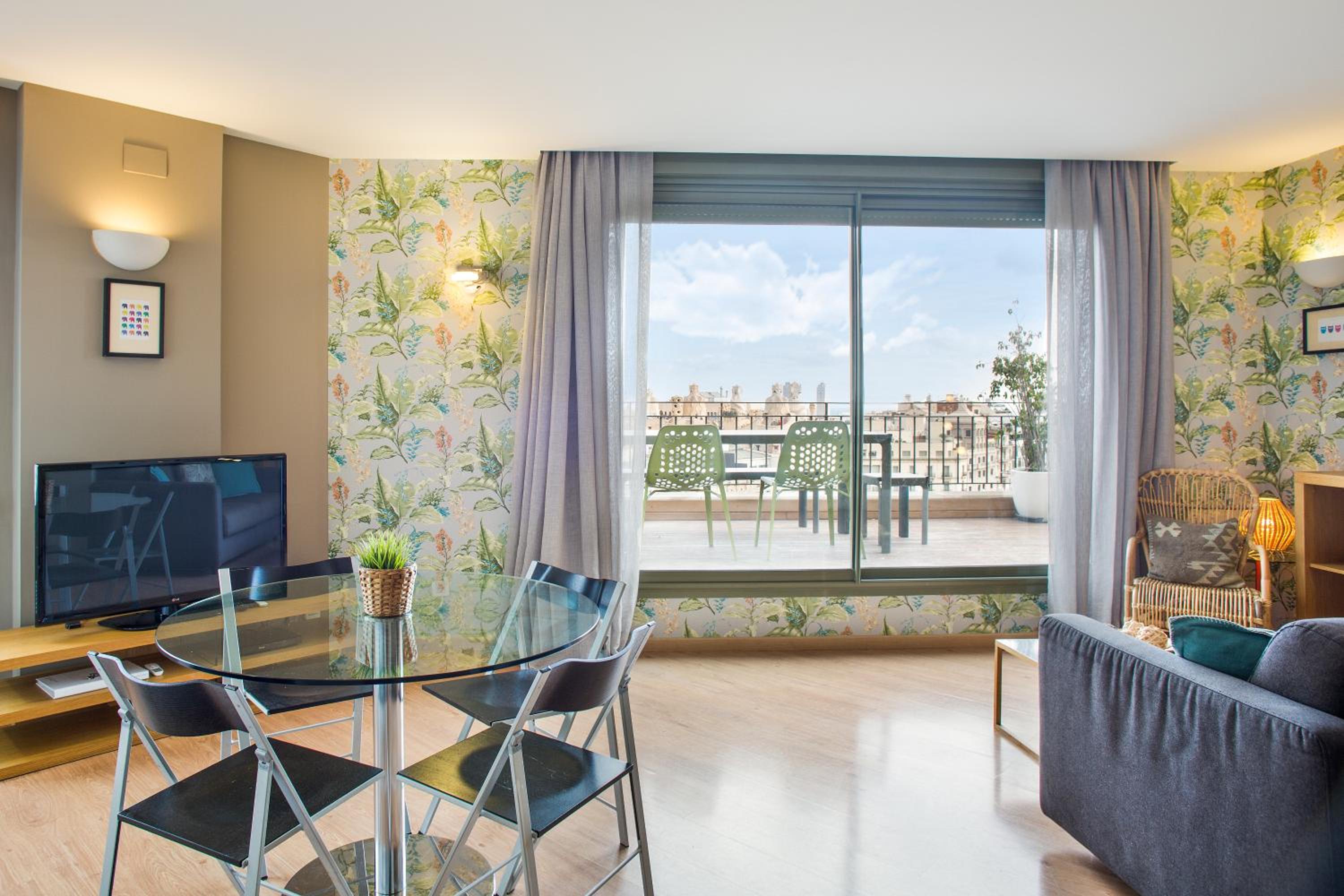 Apartamento de una habitación con terraza