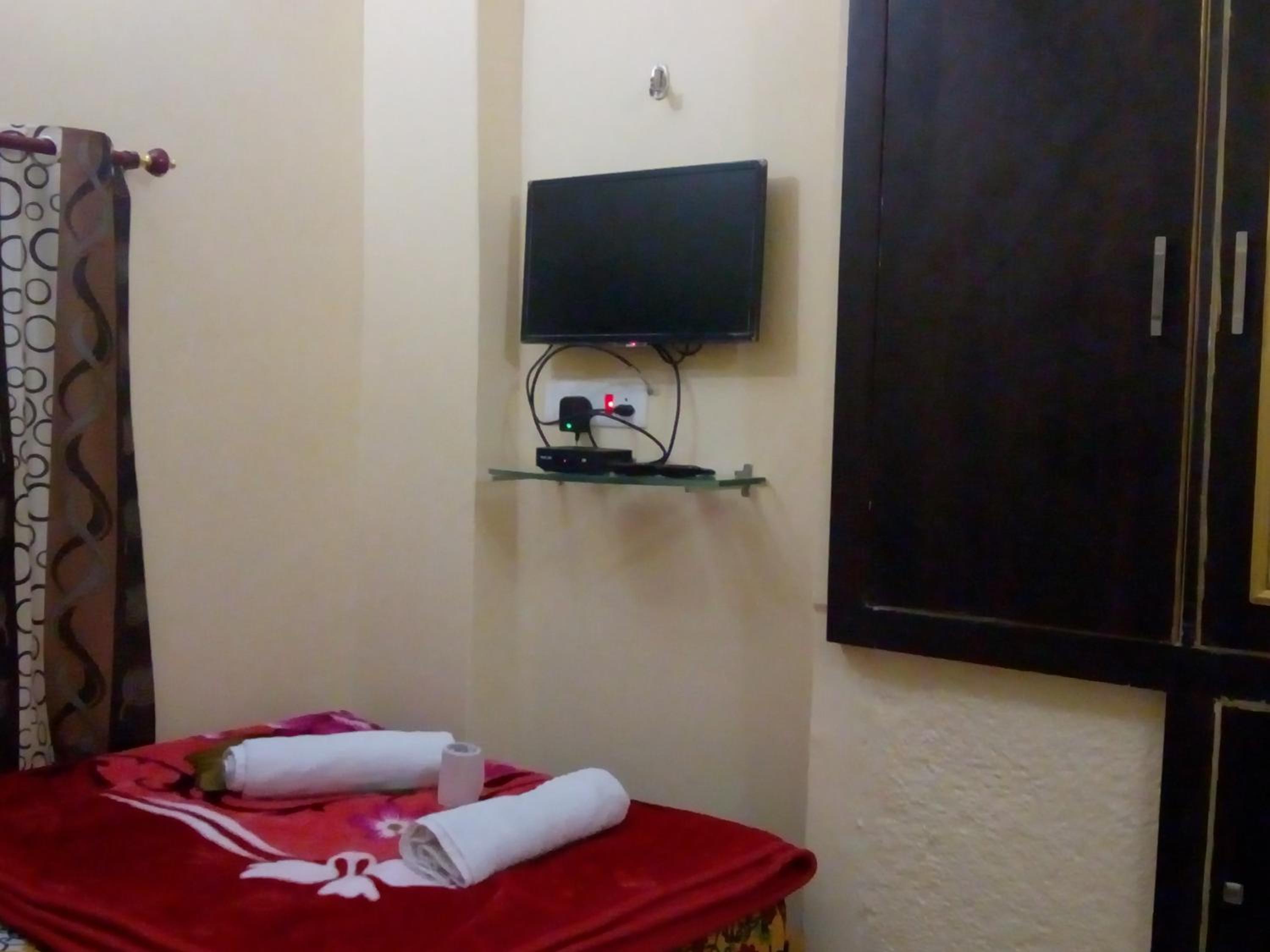 Deluxe Single Room photo 3