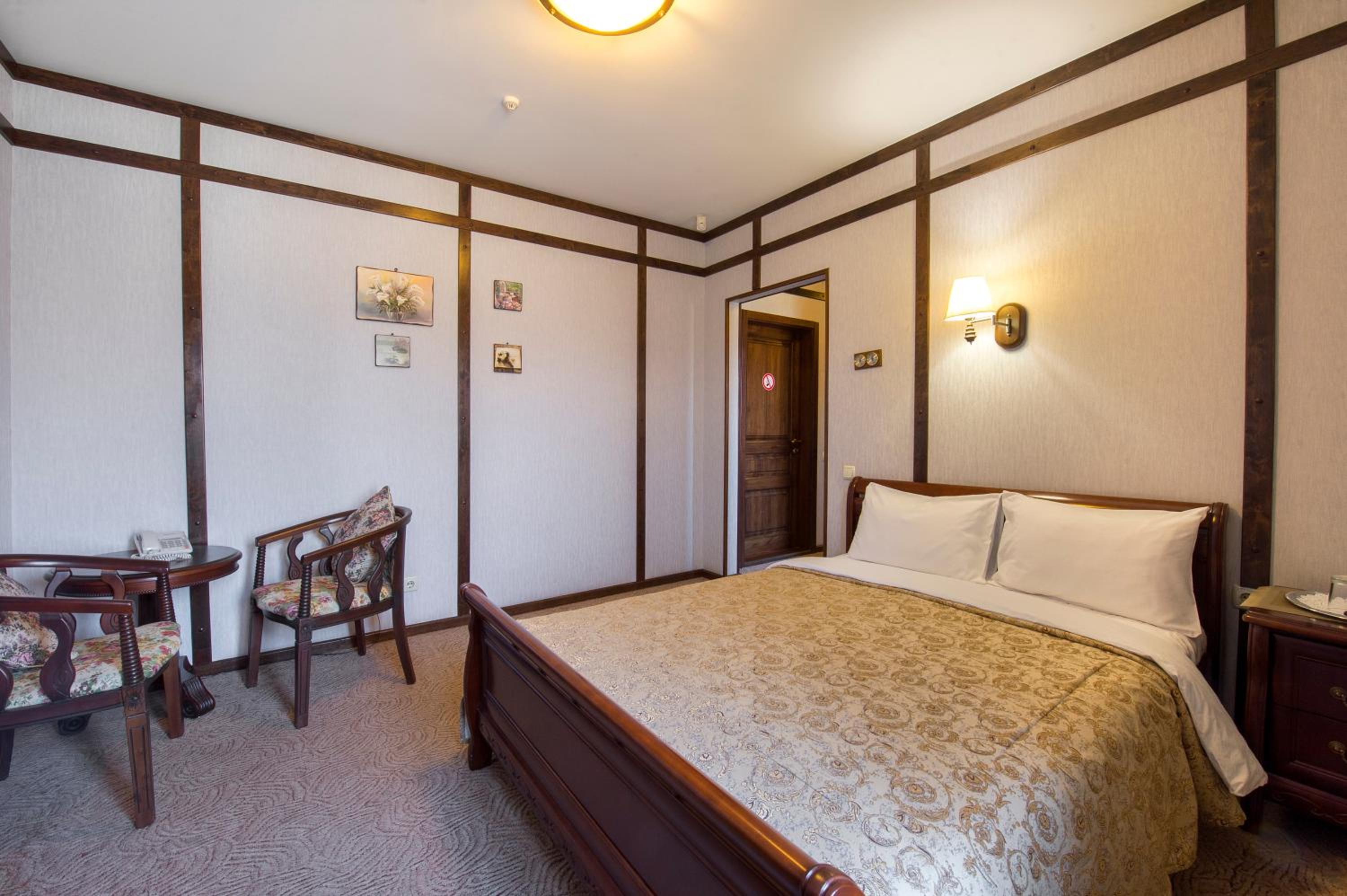 Classic Double Room