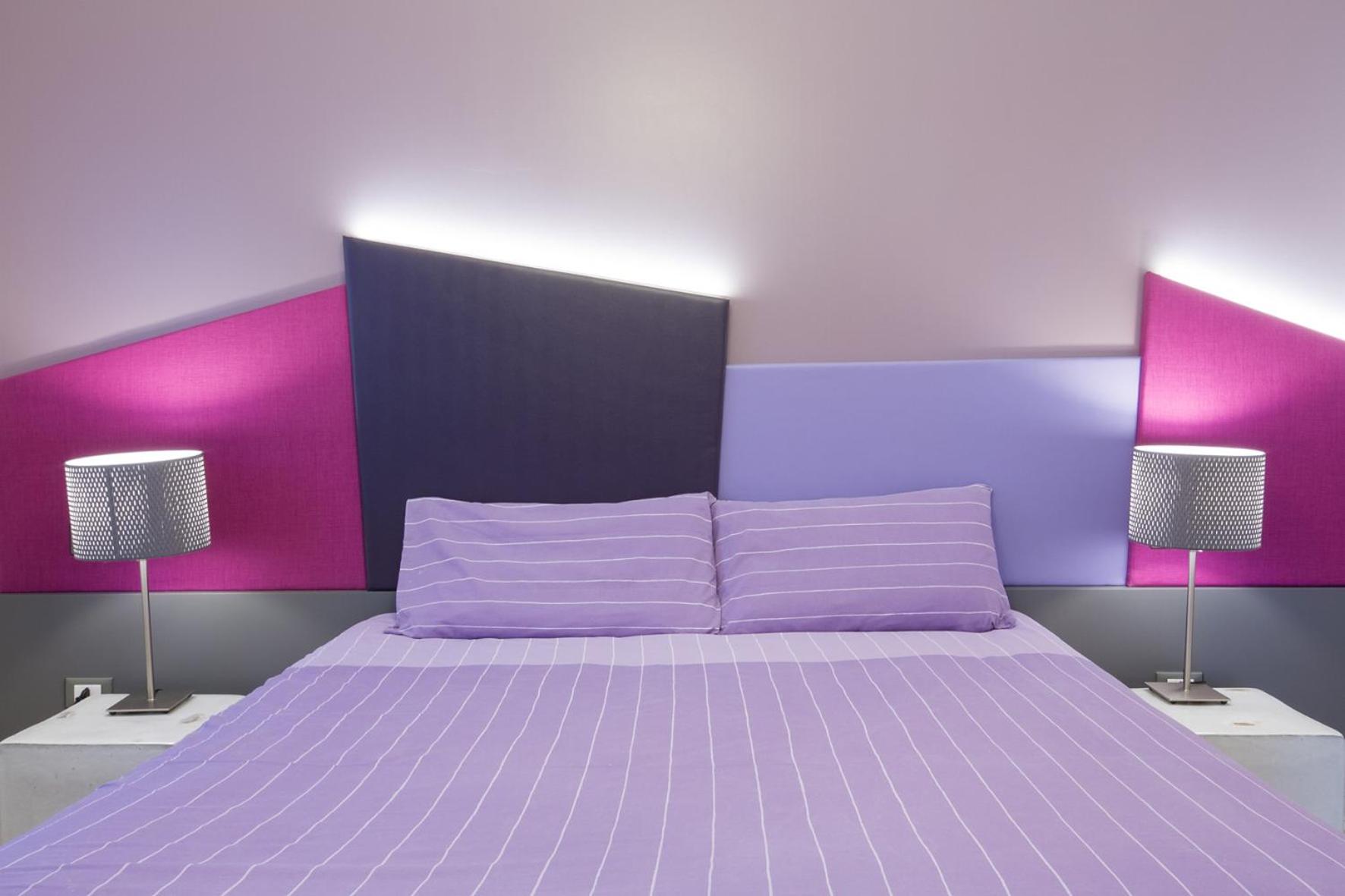 Double or Twin Room with Private Bathroom photo 3