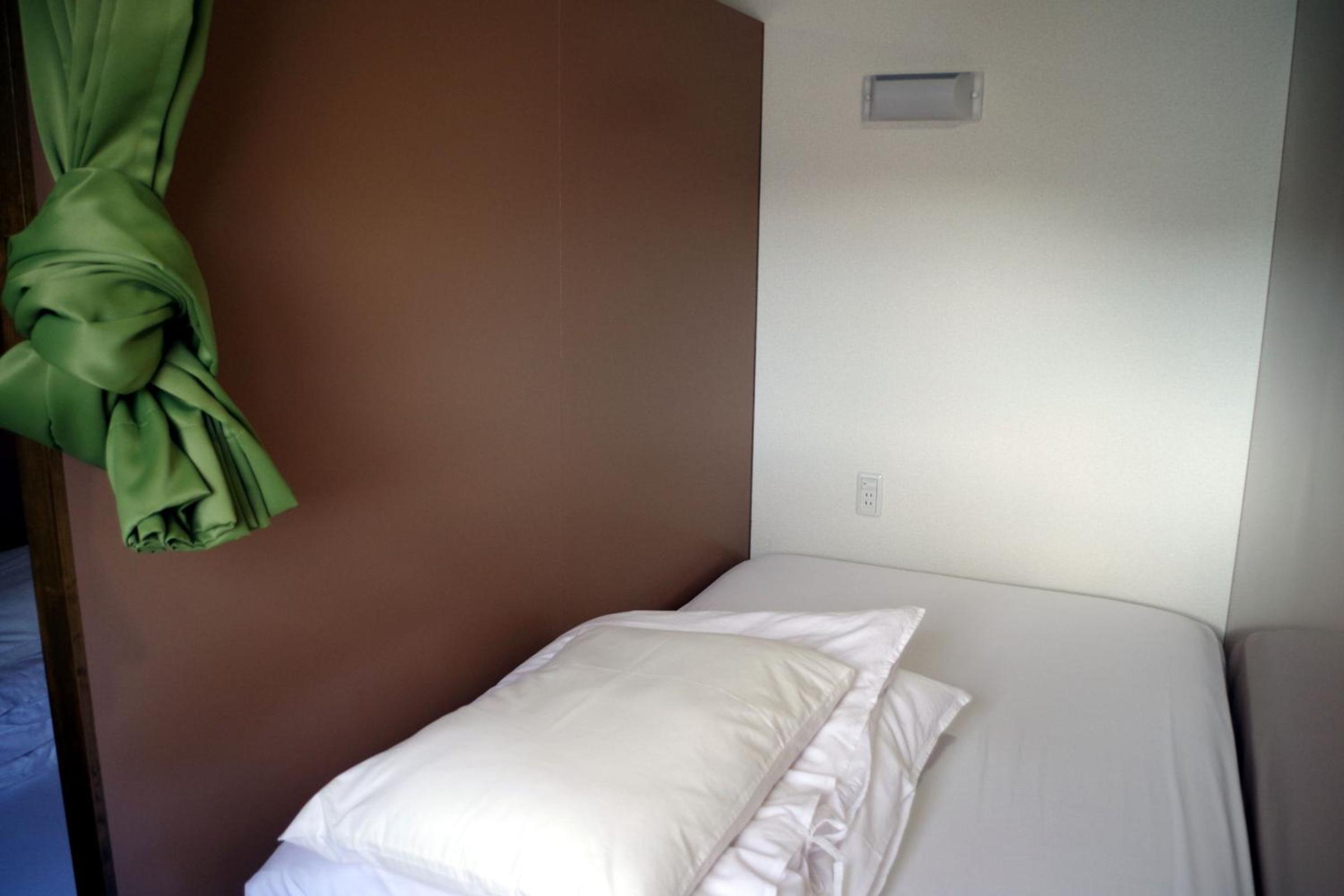Single Bed in Mixed Dormitory Room photo 1