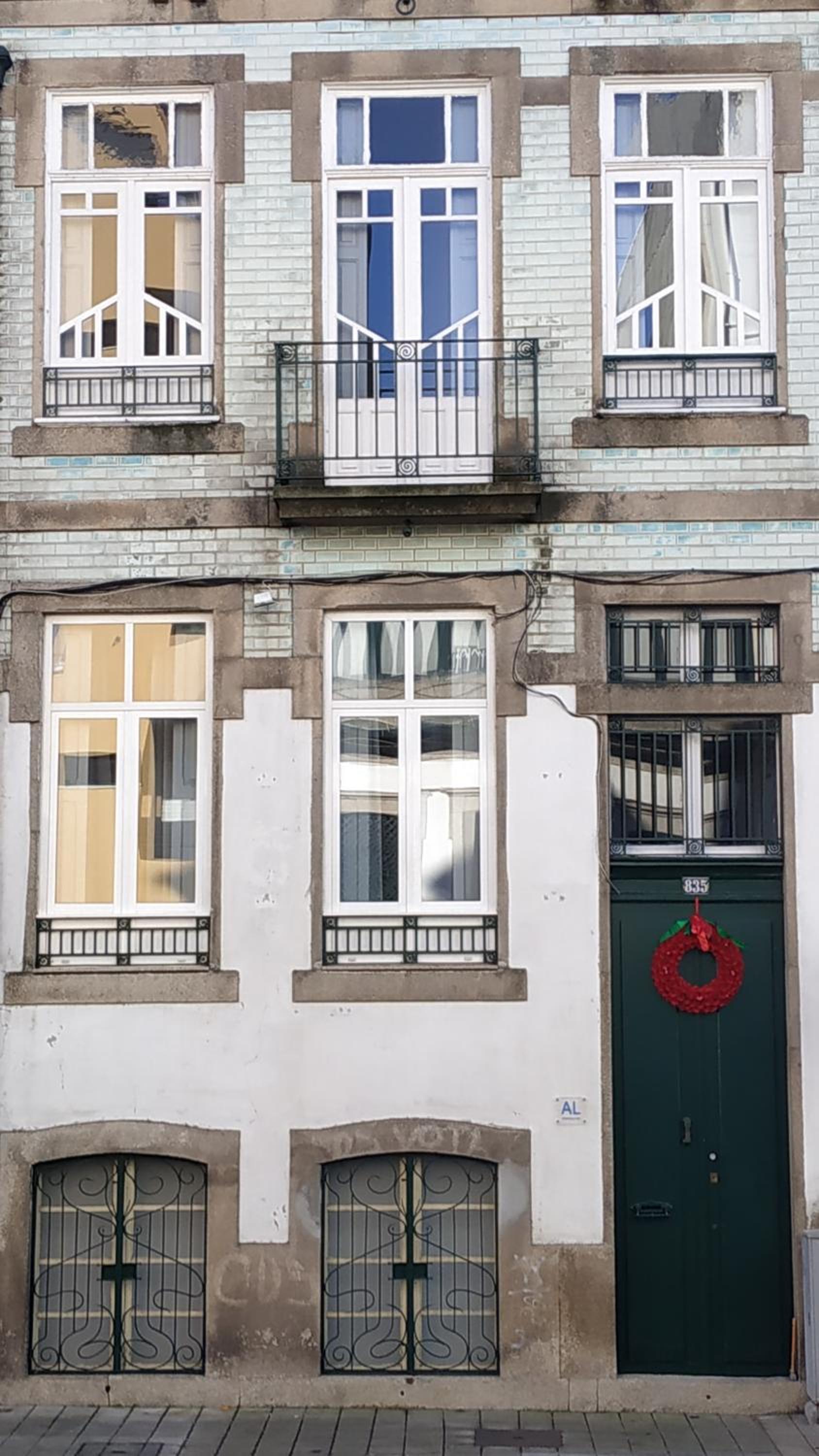 Deluxe Double Room with City View - Photo 4
