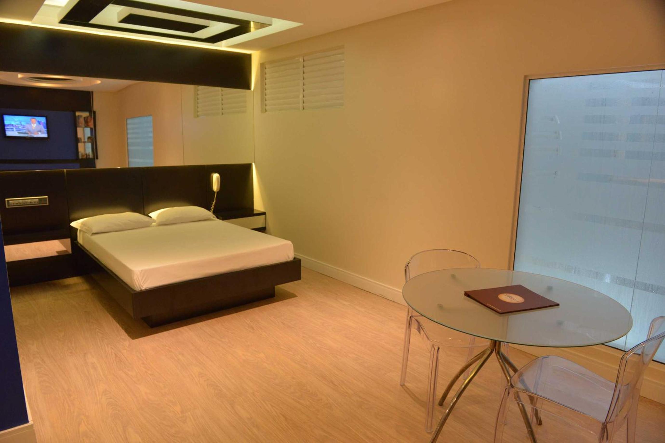 Suite with Private Pool - Photo 1