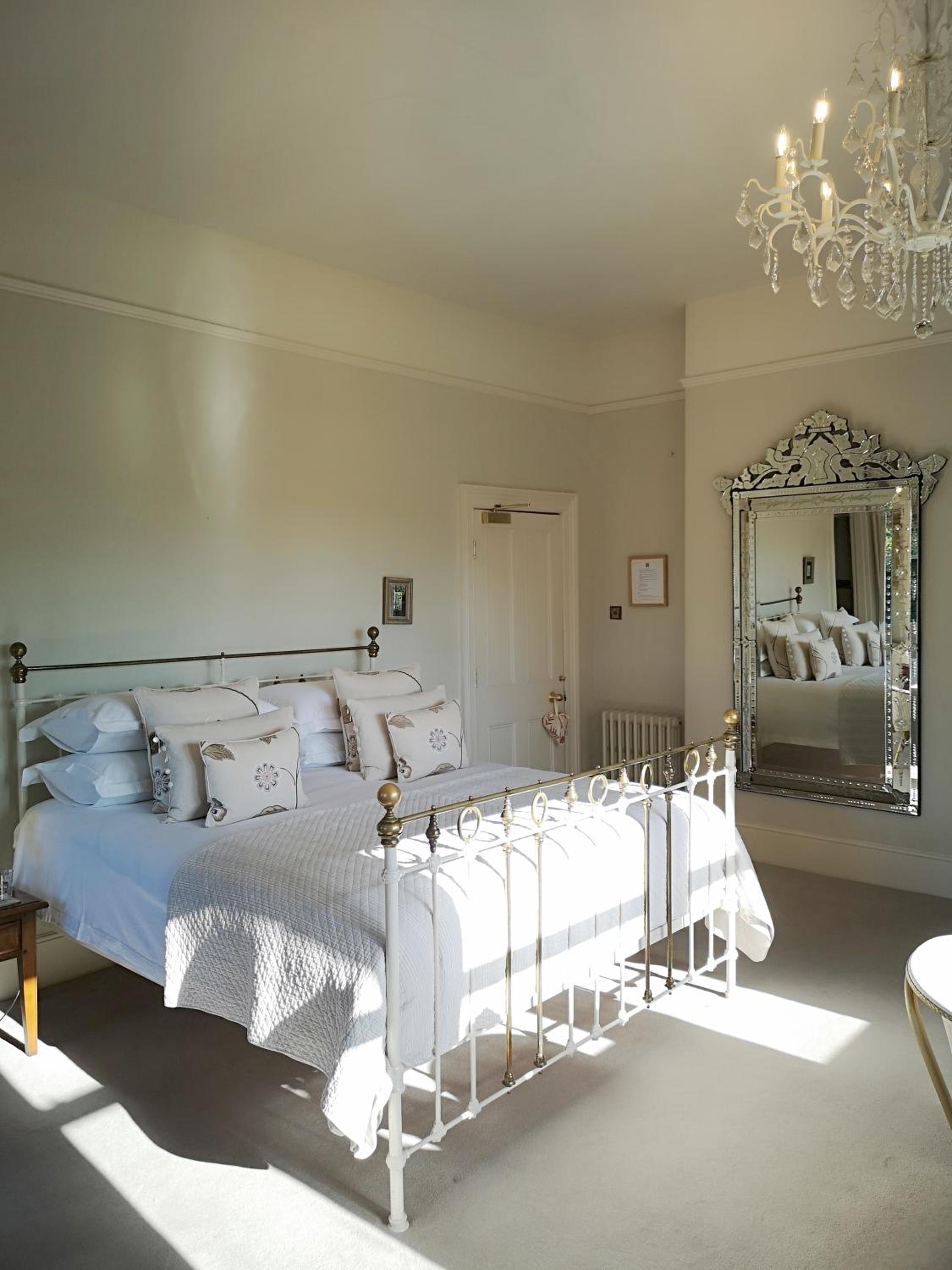 Deluxe King Room photo 1