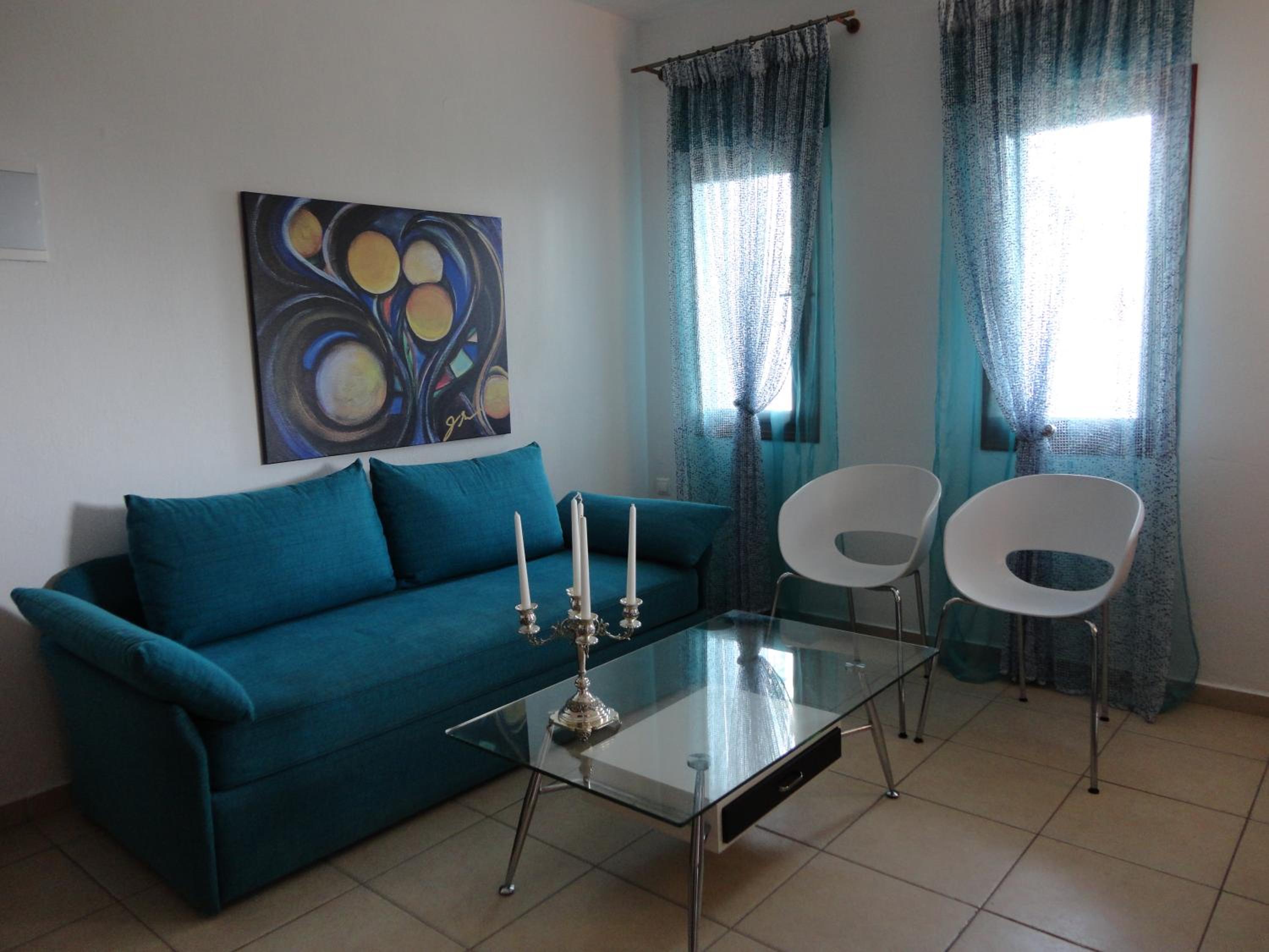 One-Bedroom Apartment with Sea View photo 1