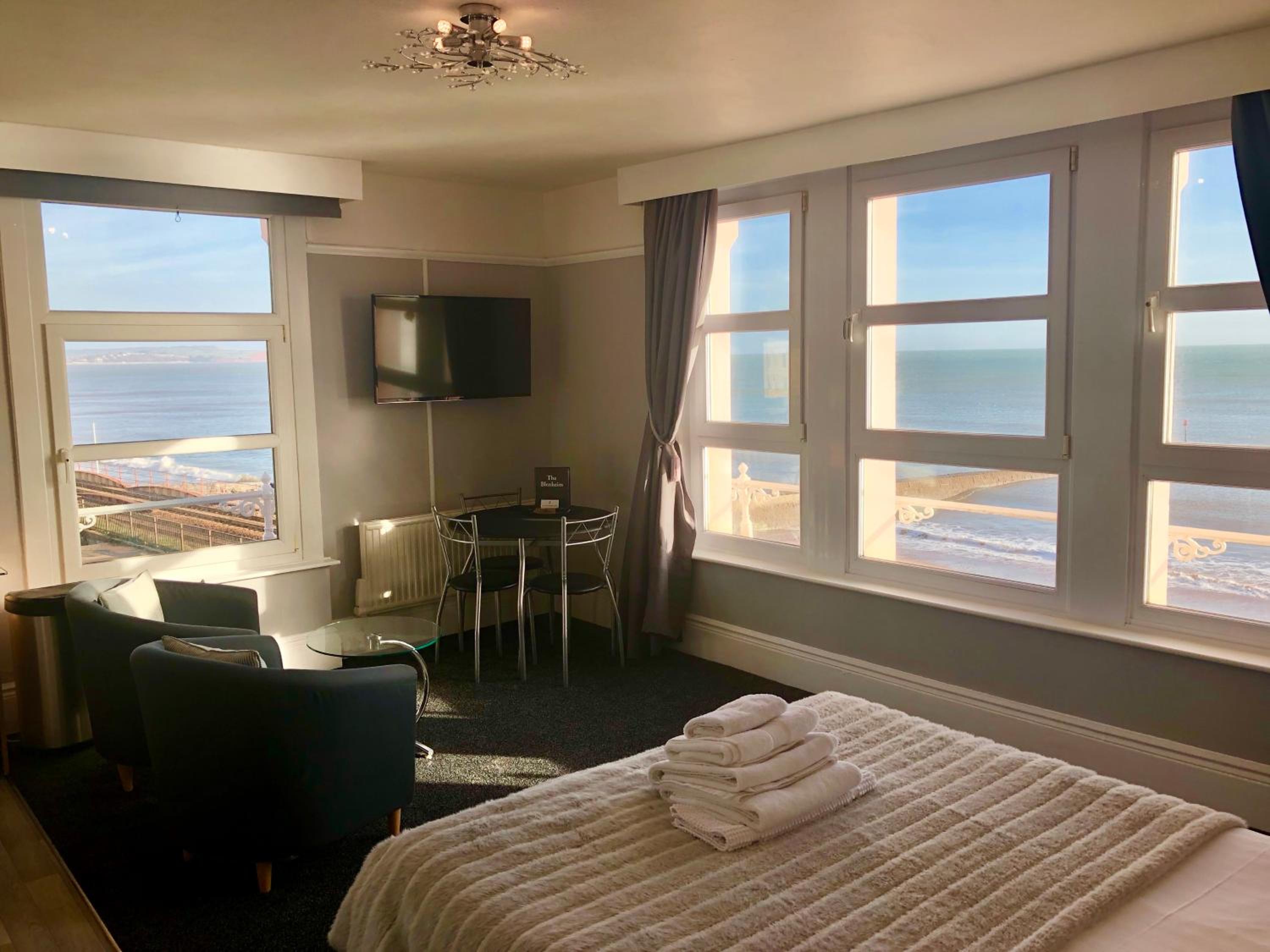 Double Room with Sea View photo 3