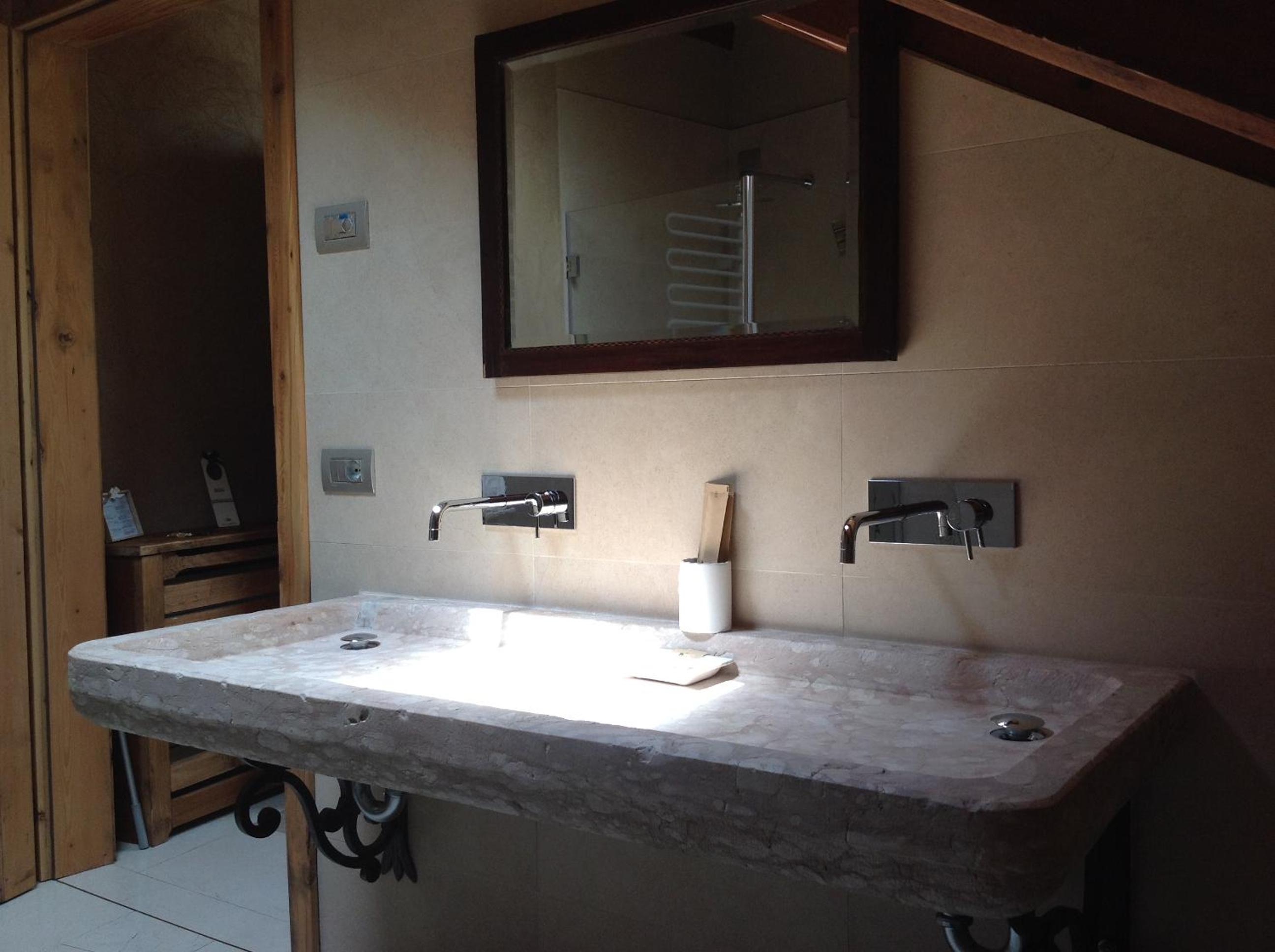 Superior Triple Room photo 3