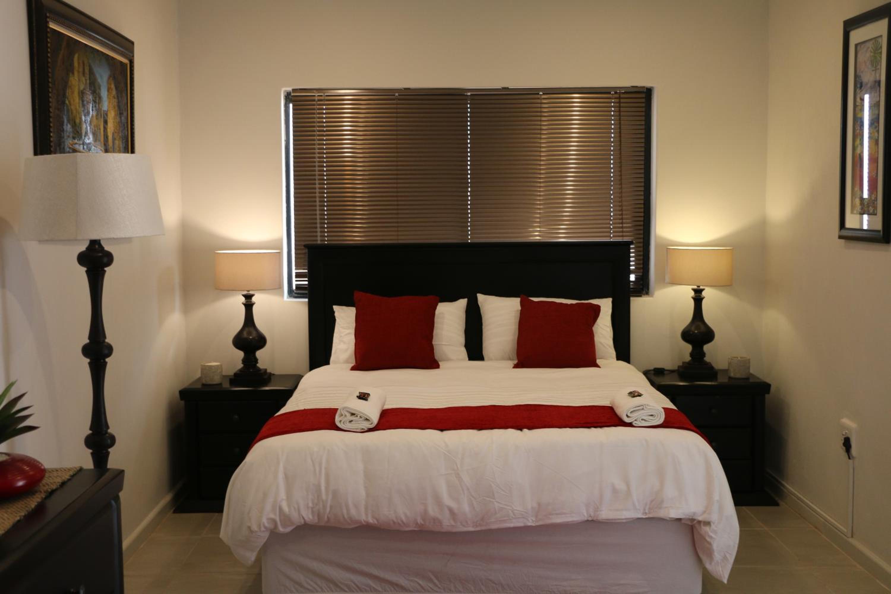 Apartment - Photo 12