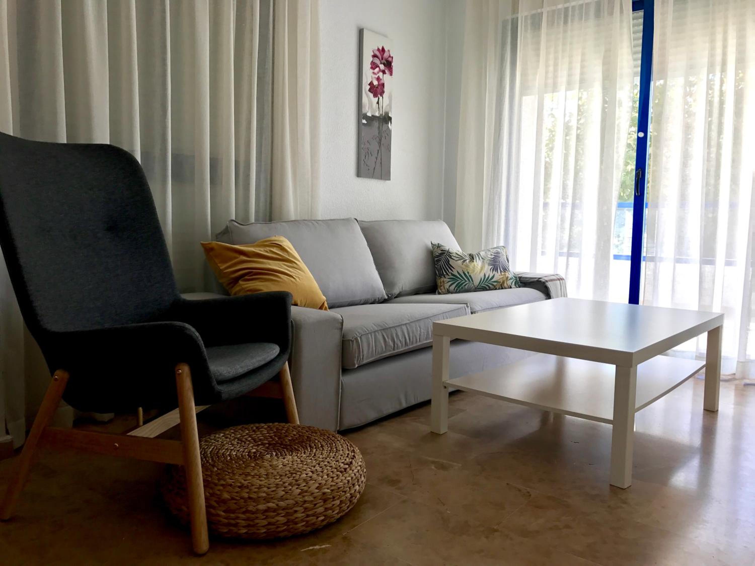 Apartamento de dos habitaciones con balcón