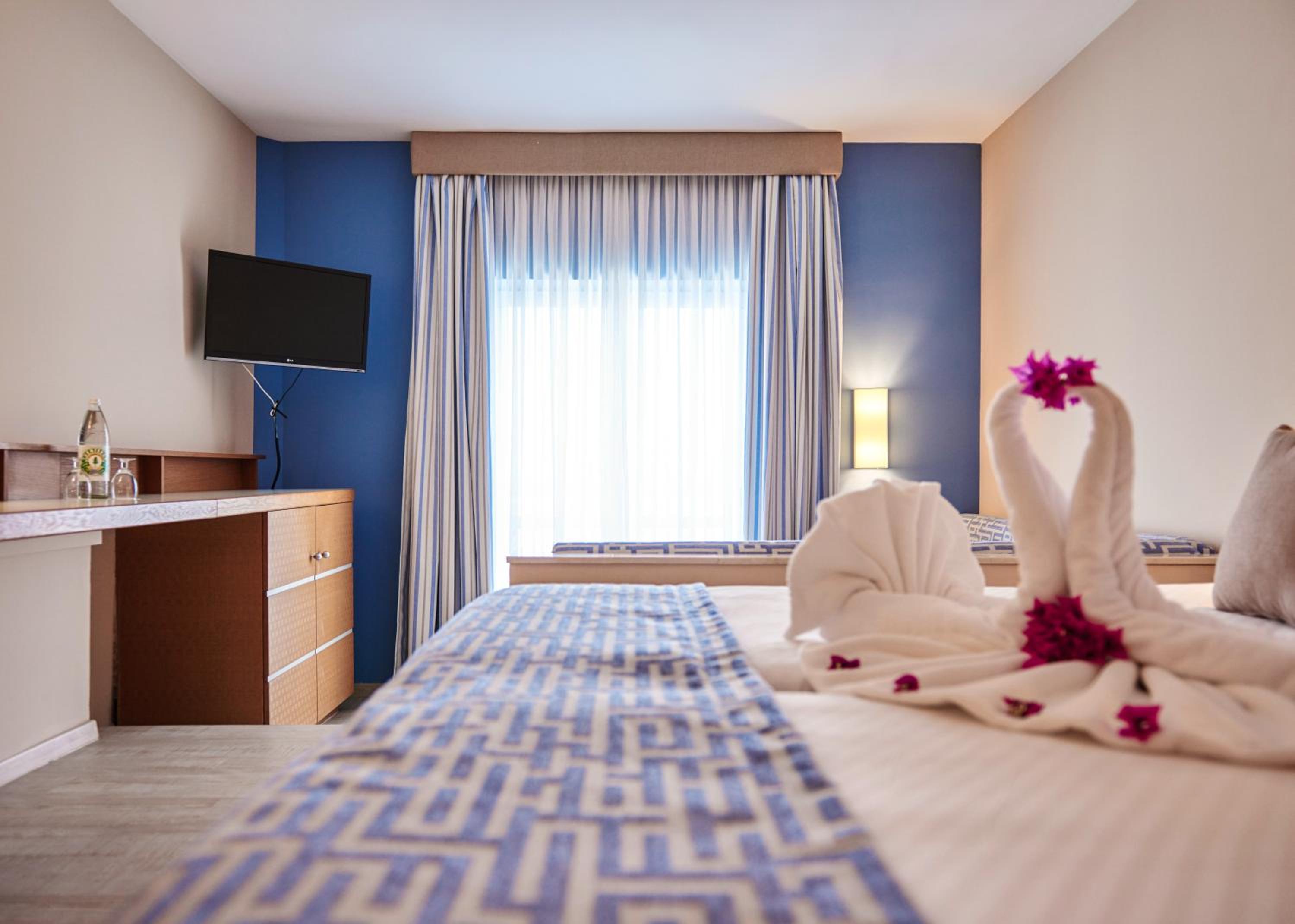 Superior Double or Twin Room with Sea View photo 3