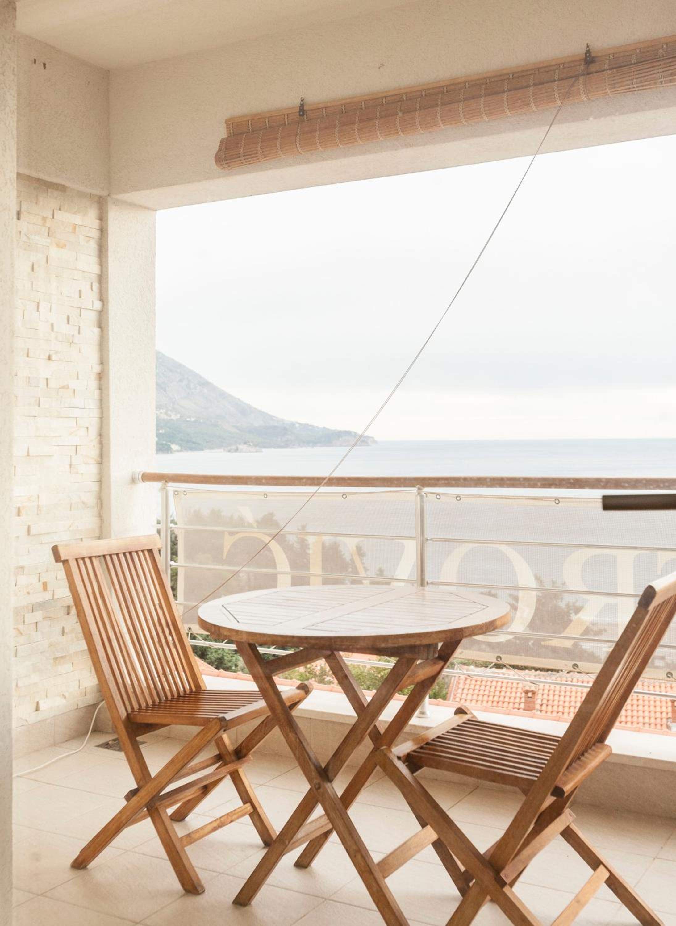 Deluxe Apartment with Sea View photo 3