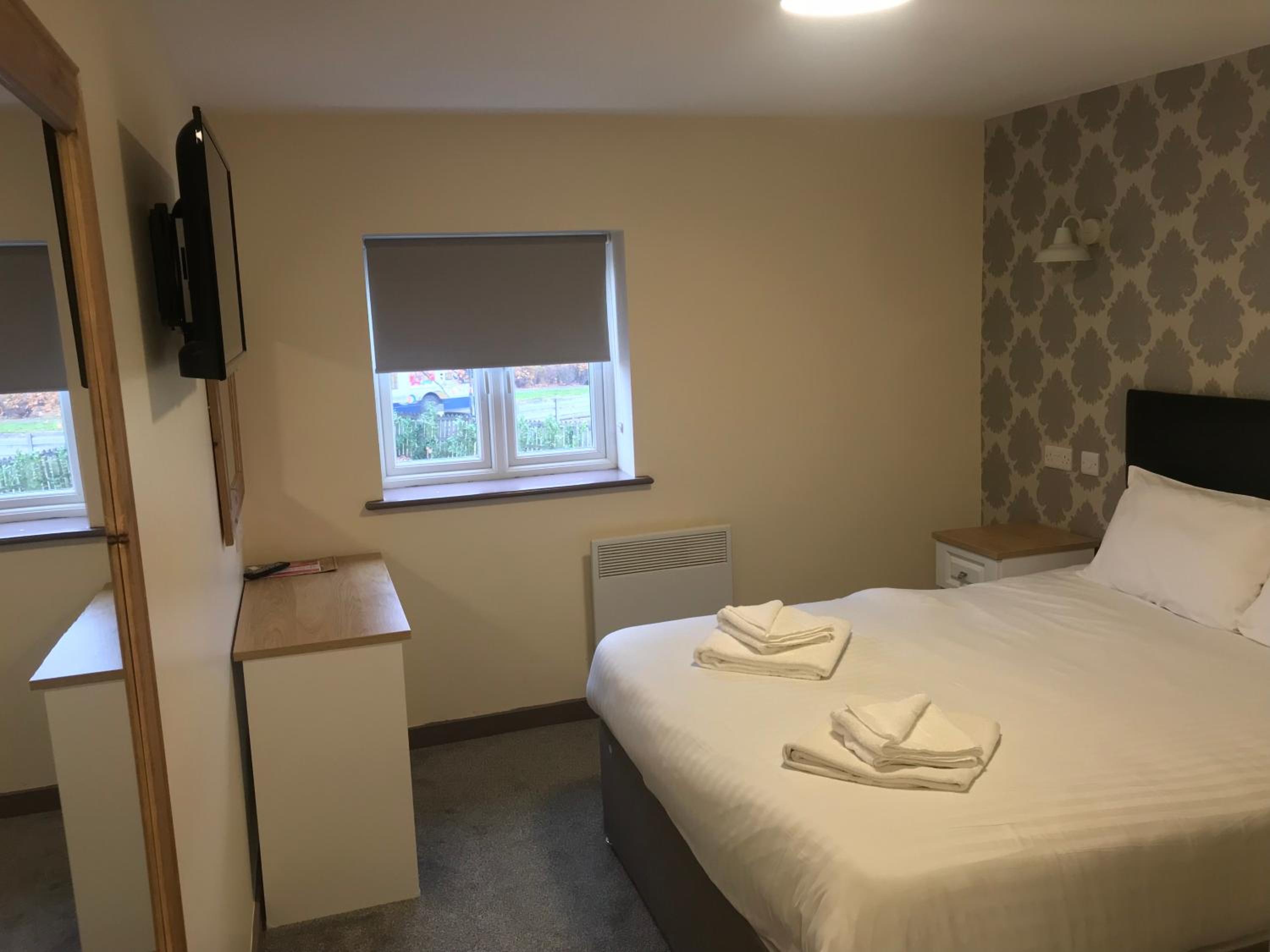 Deluxe King Room - Photo 3