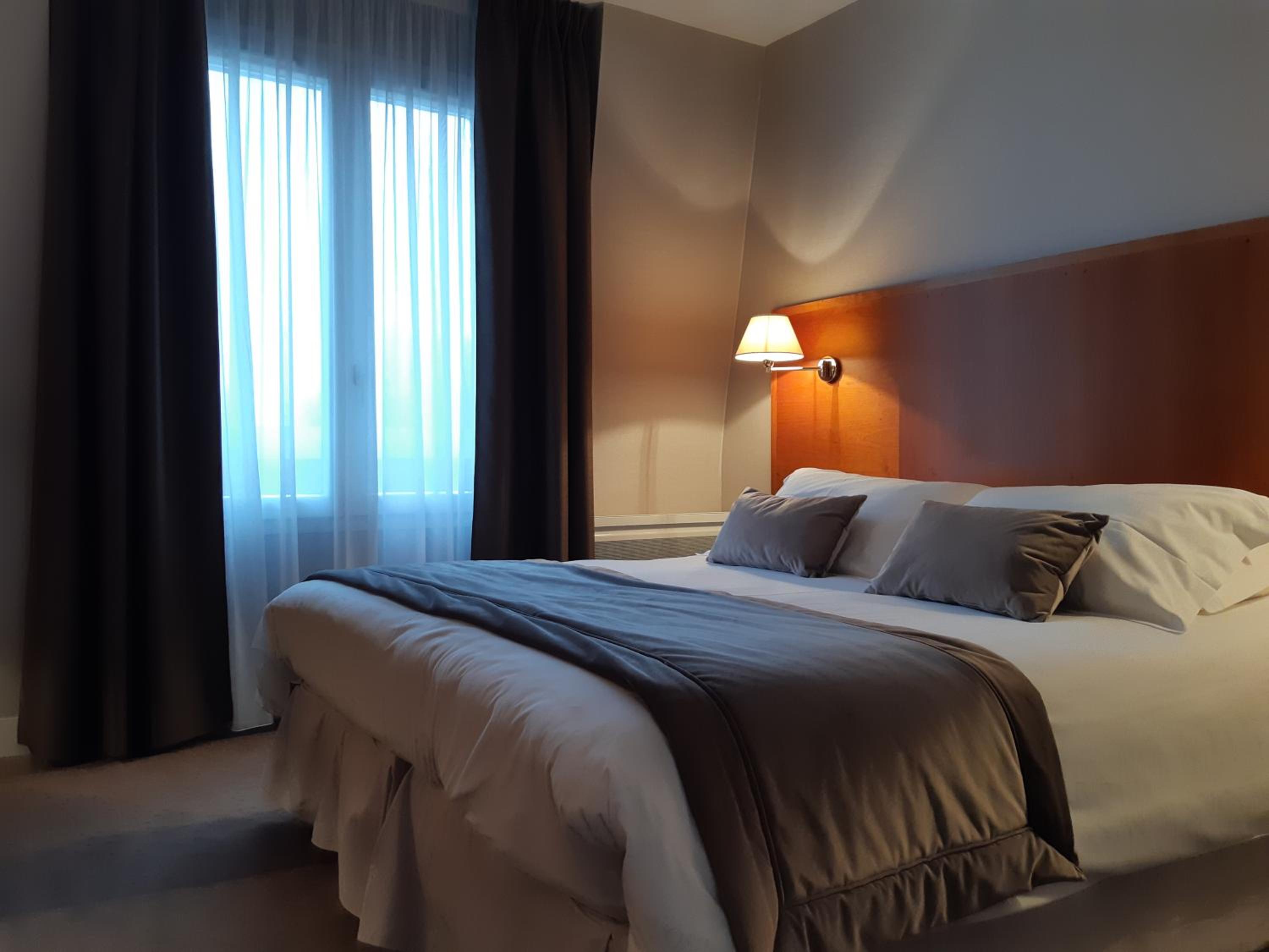 Double Room - Photo 5