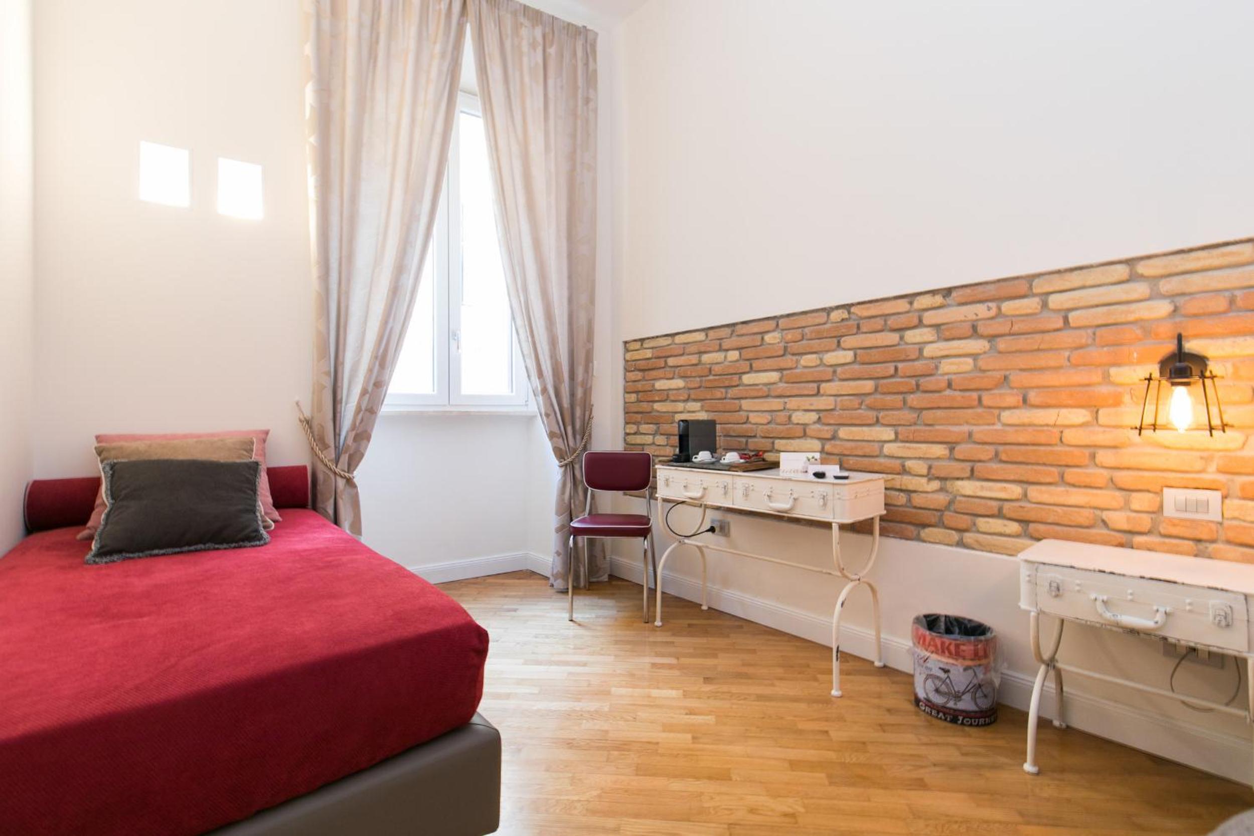 Deluxe Quadruple Room photo 3