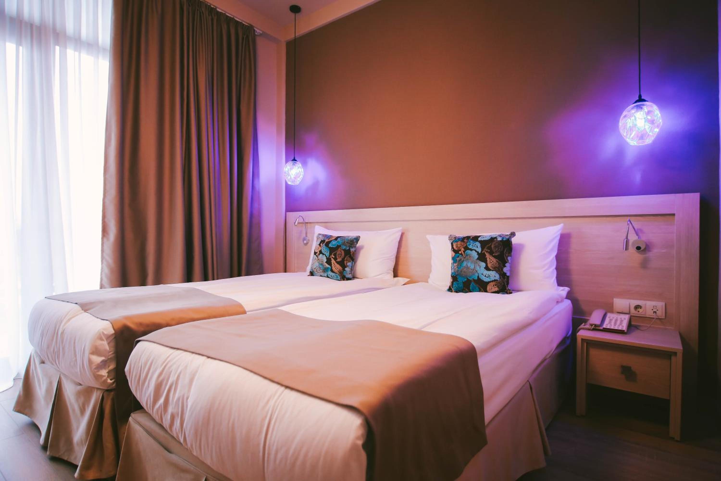 Twin Room with Balcony photo 3