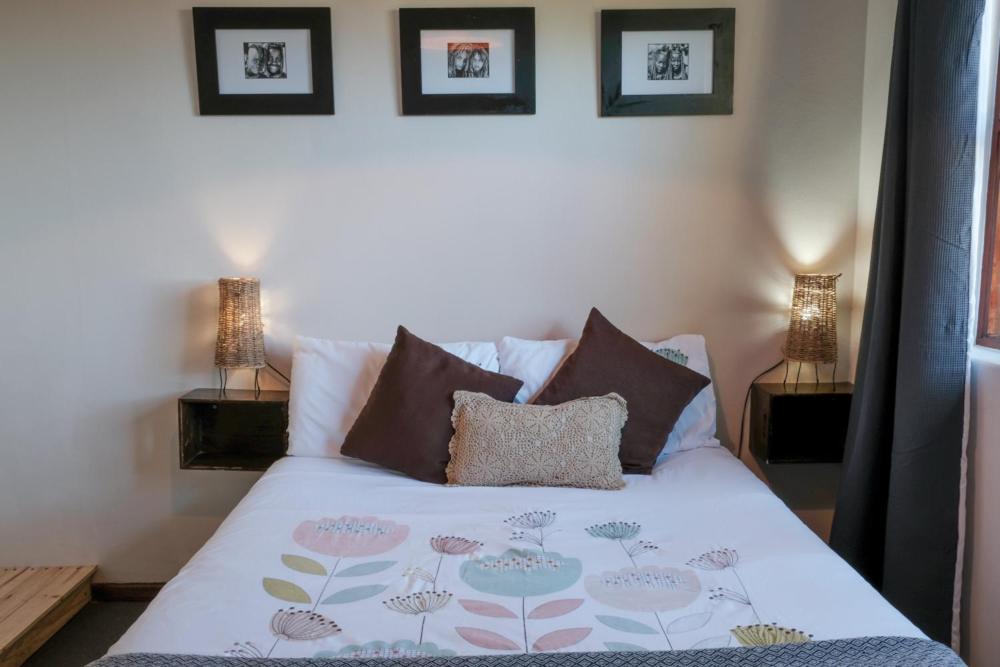 Double Room with Shared Bathroom photo 1
