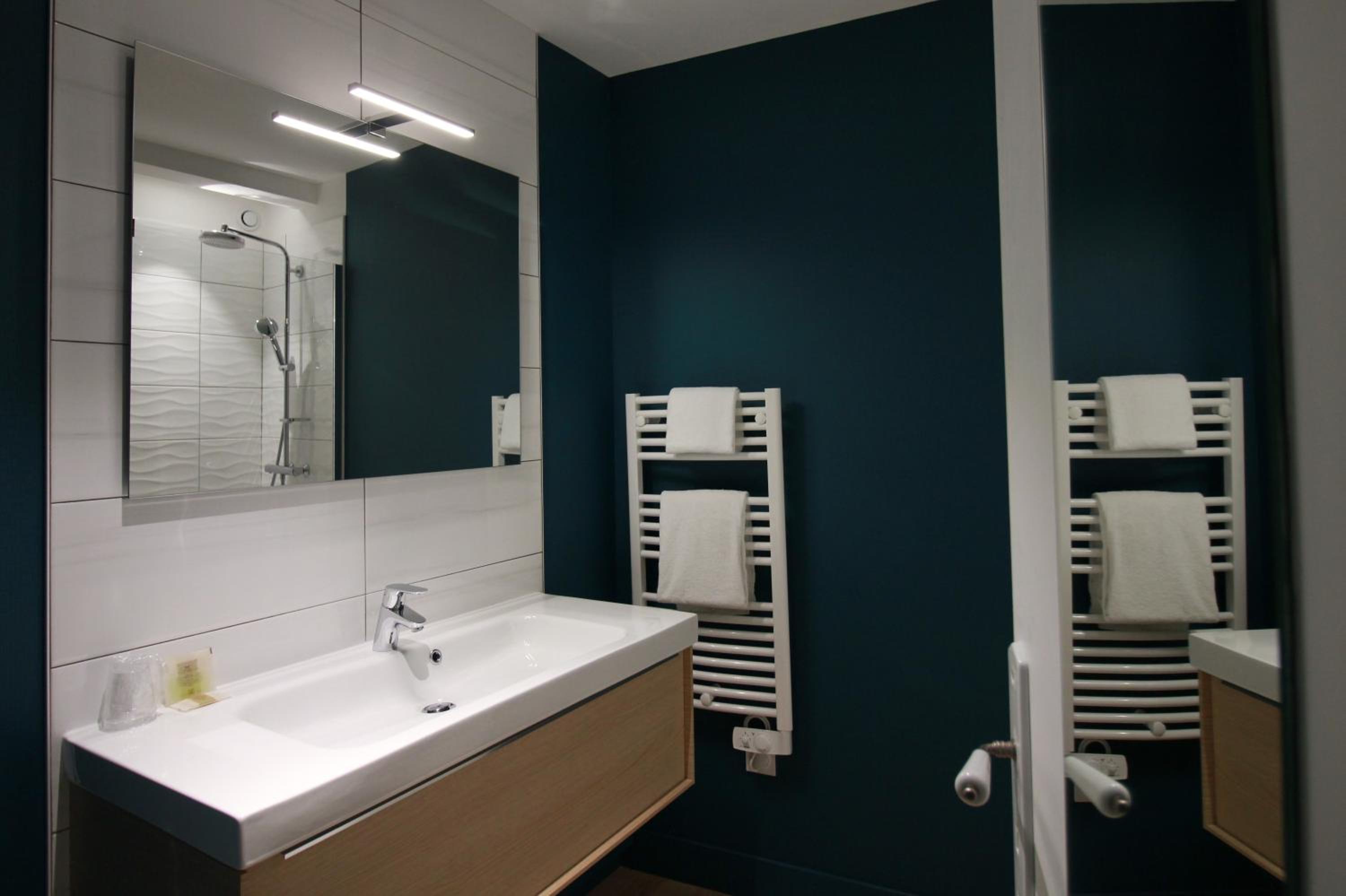 Superior Double Room - Photo 4