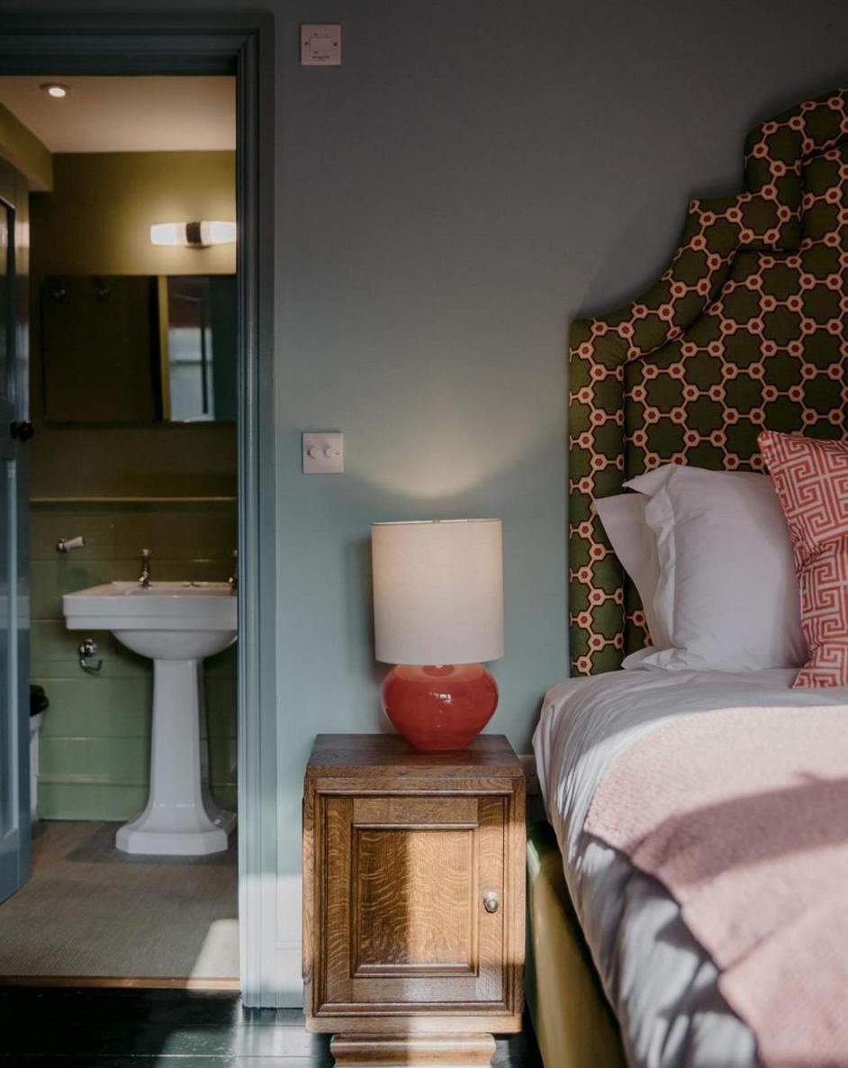 Large Double Room photo 1