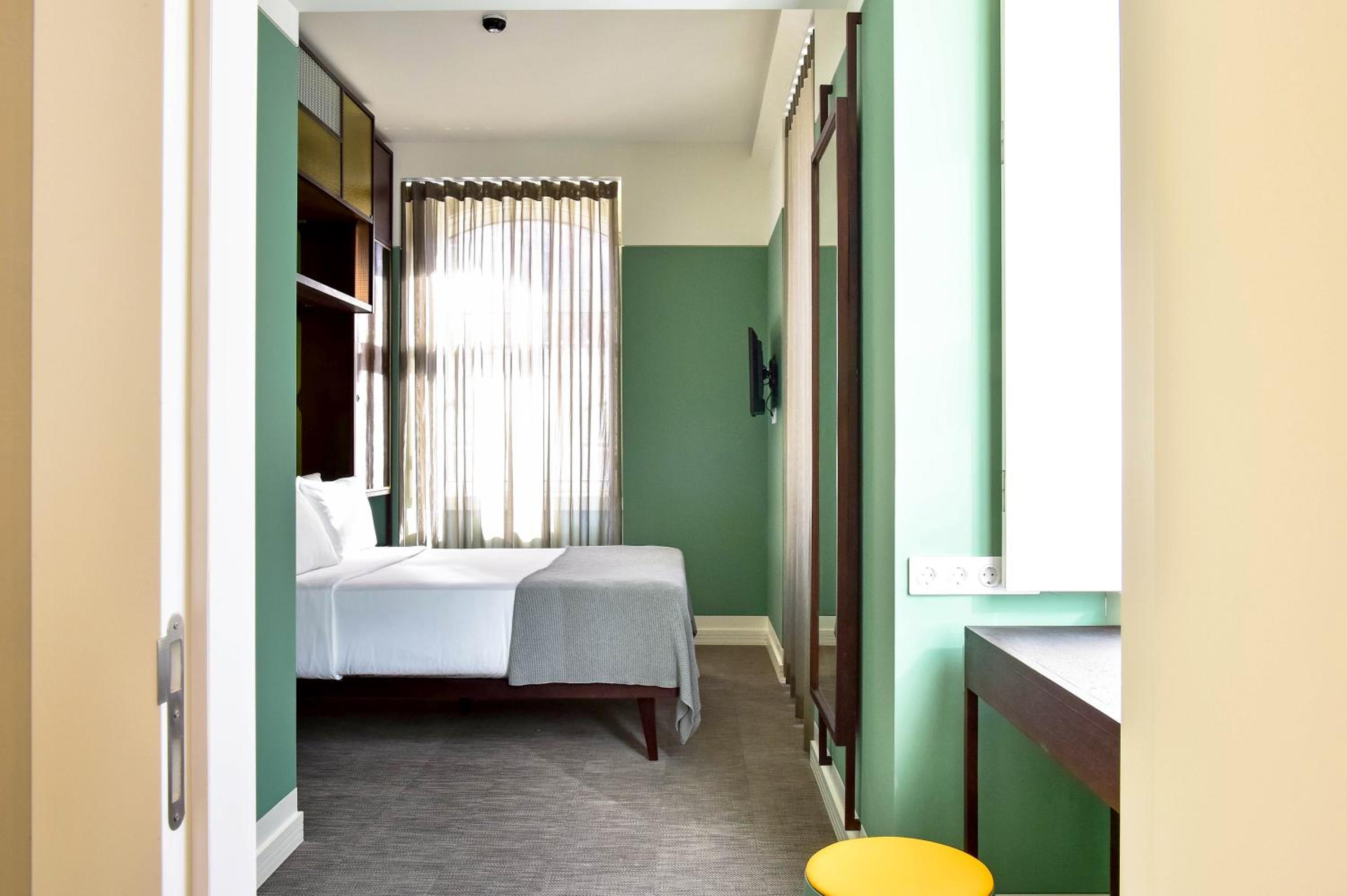Available room