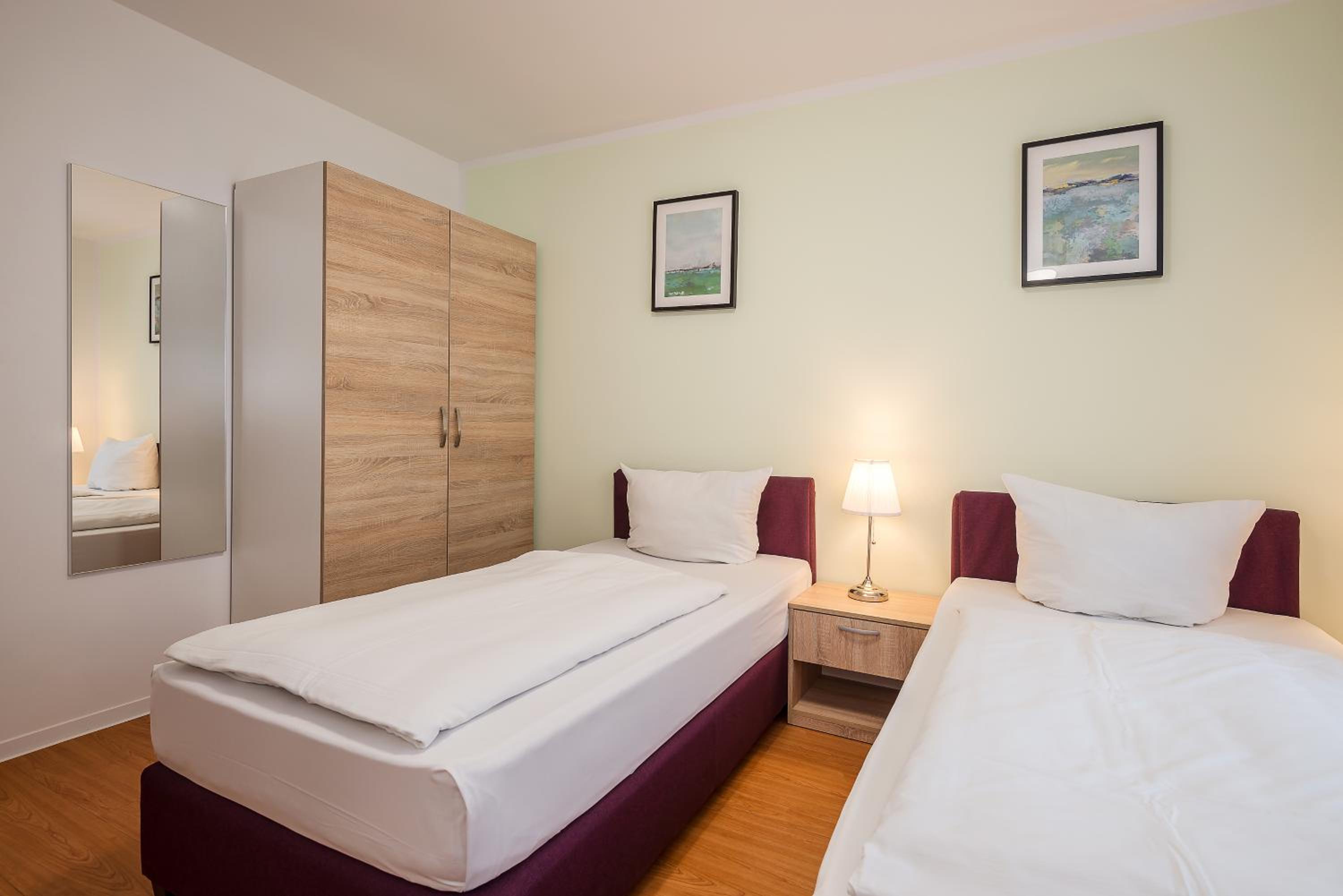 Basic Triple Room photo 2