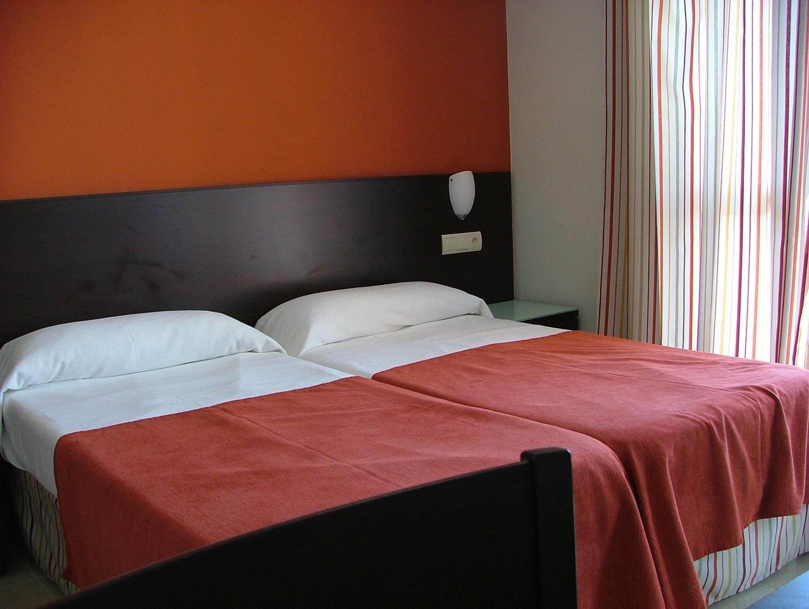 Double or Twin Room photo 3