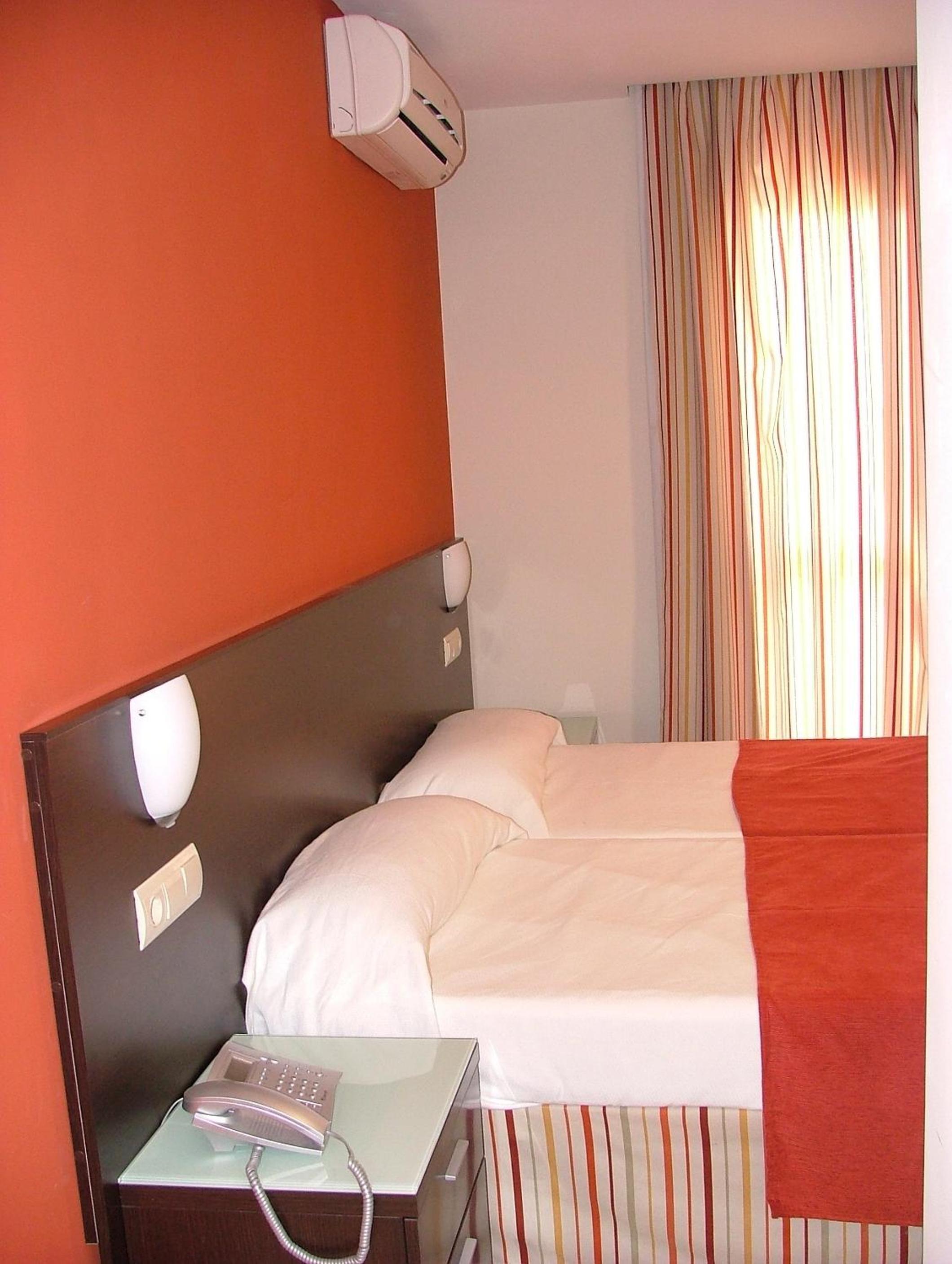 Double or Twin Room photo 2