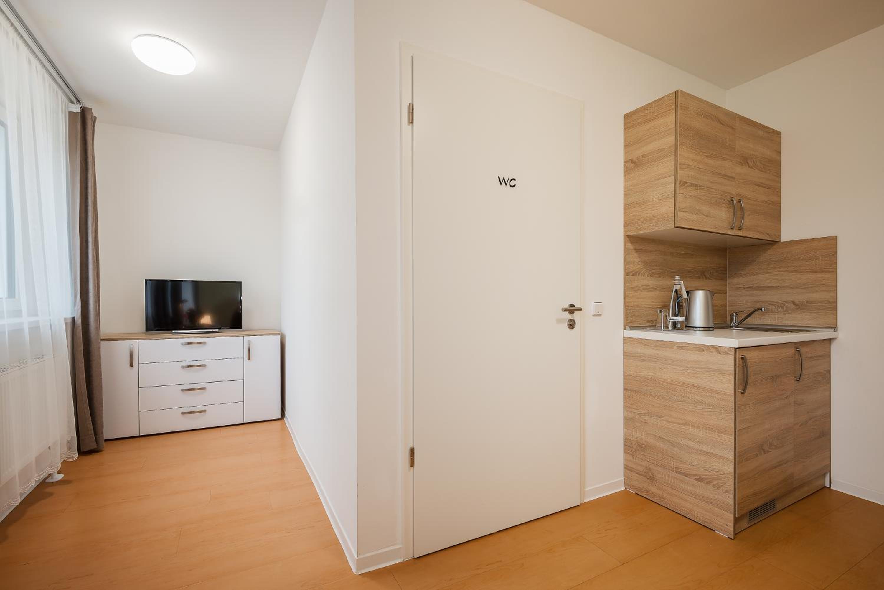 Single Room - Disability Access photo 2