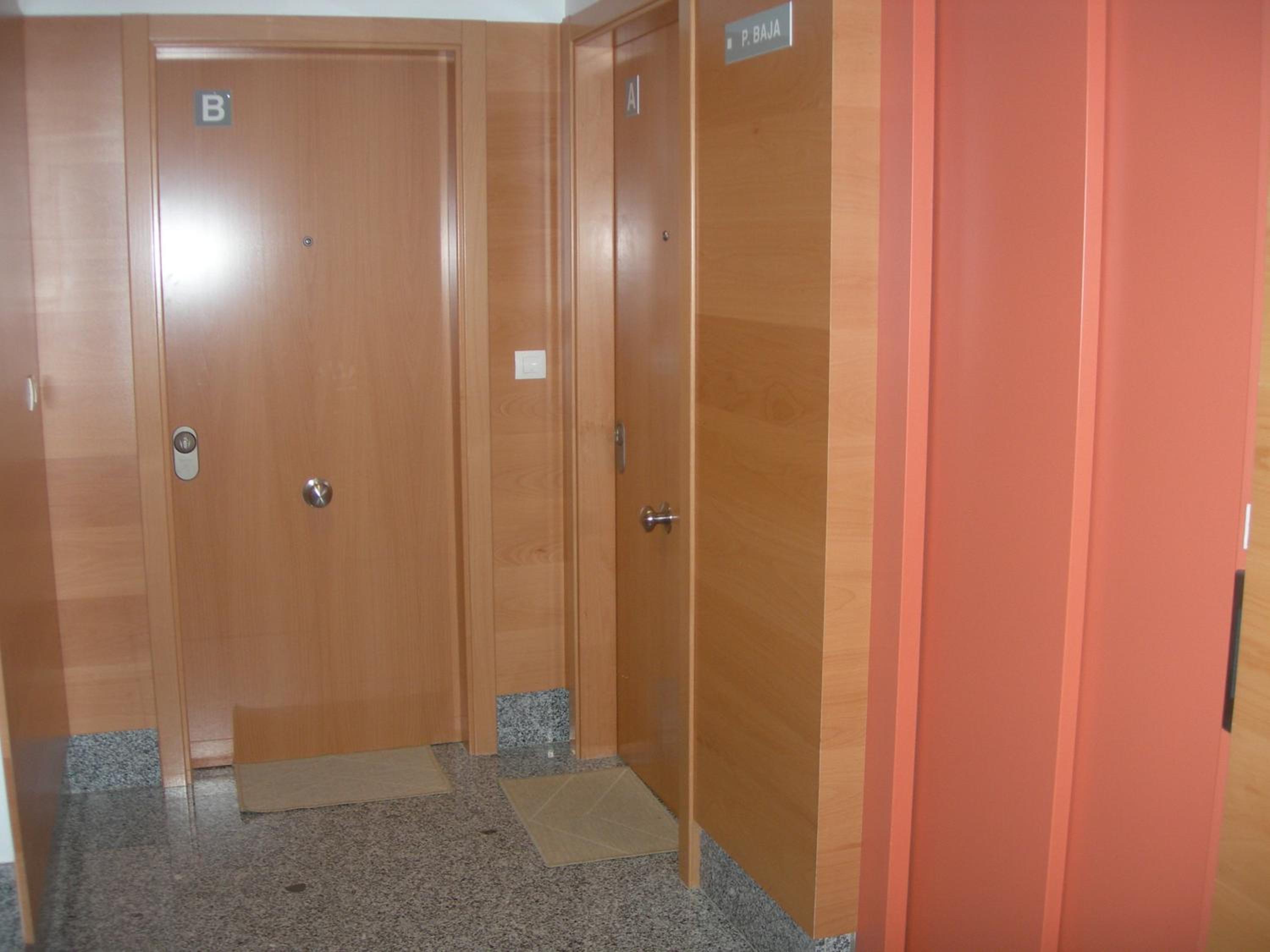 Studio (2 Adults) photo 2