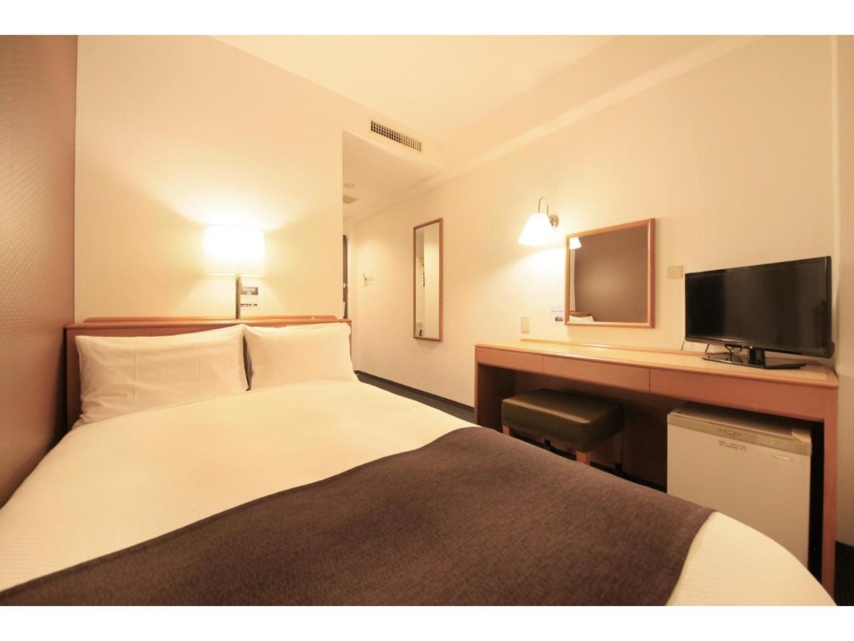 Double Room with Small Double Bed - Non-Smoking photo 2