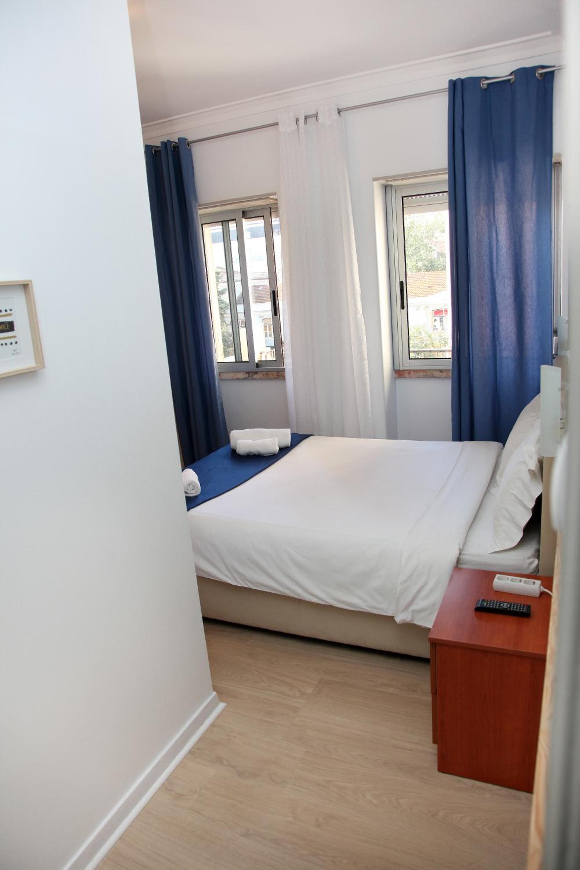 Double Room - Photo 3