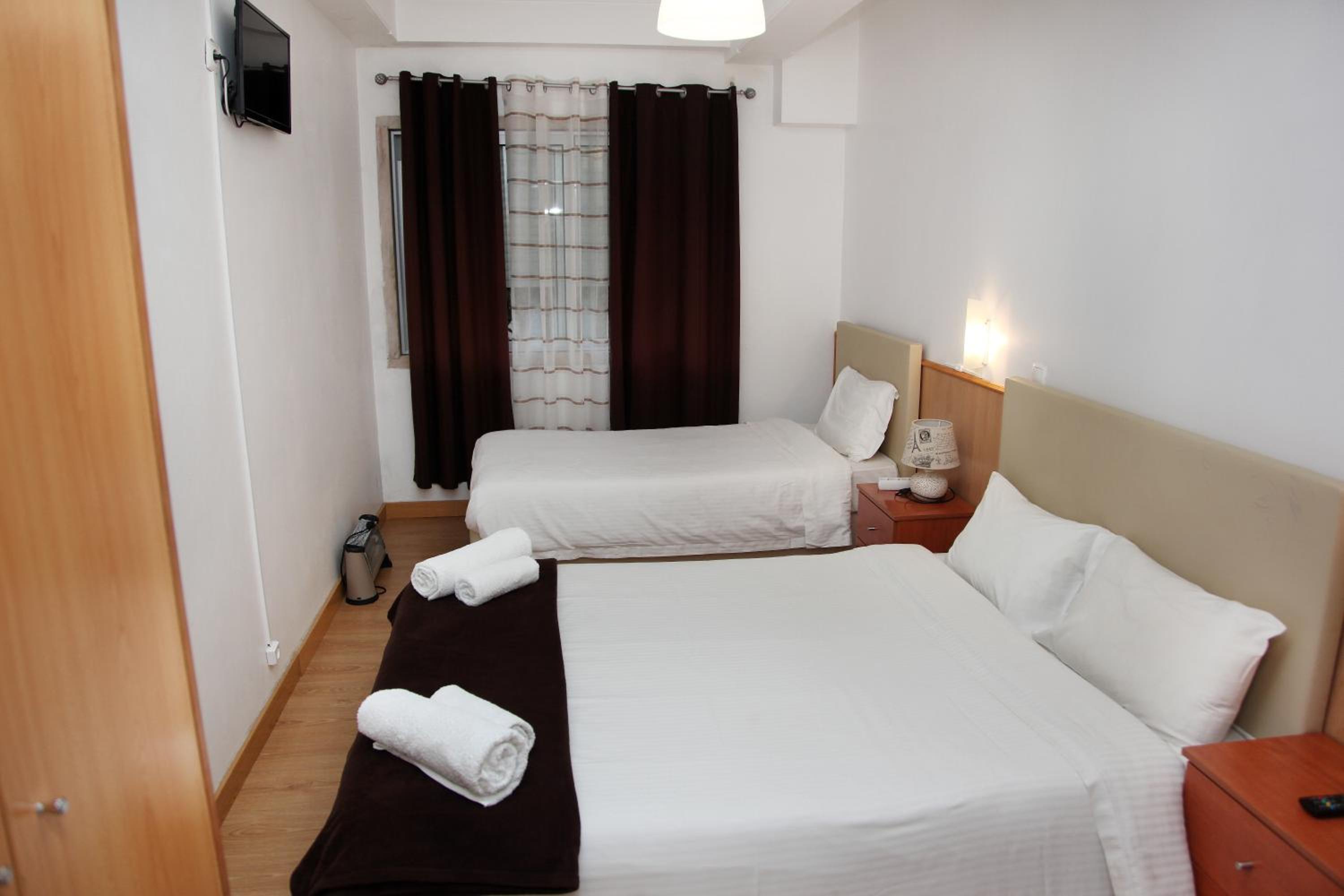 Triple Room - Photo 5