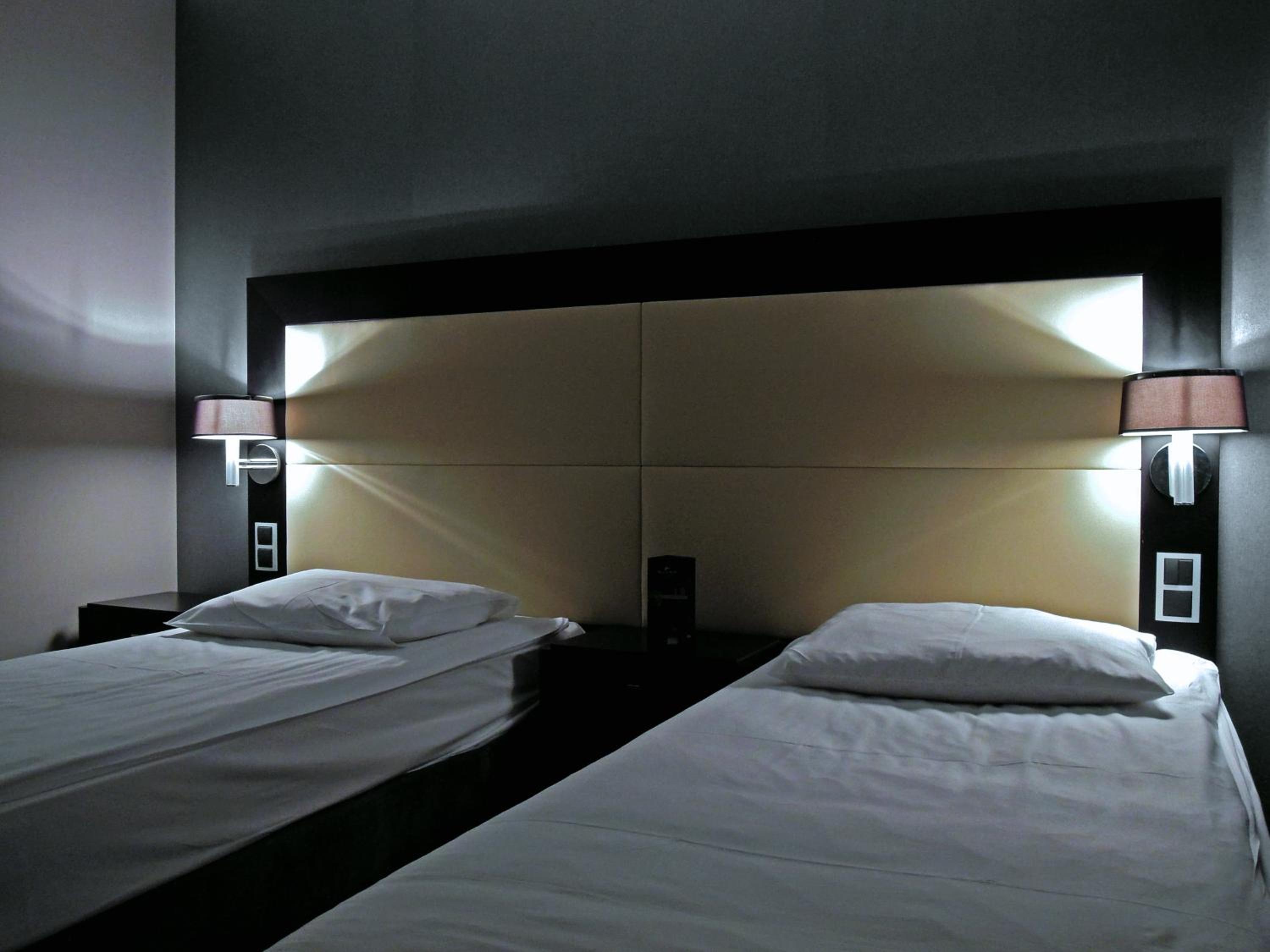 Twin Room - Photo 5