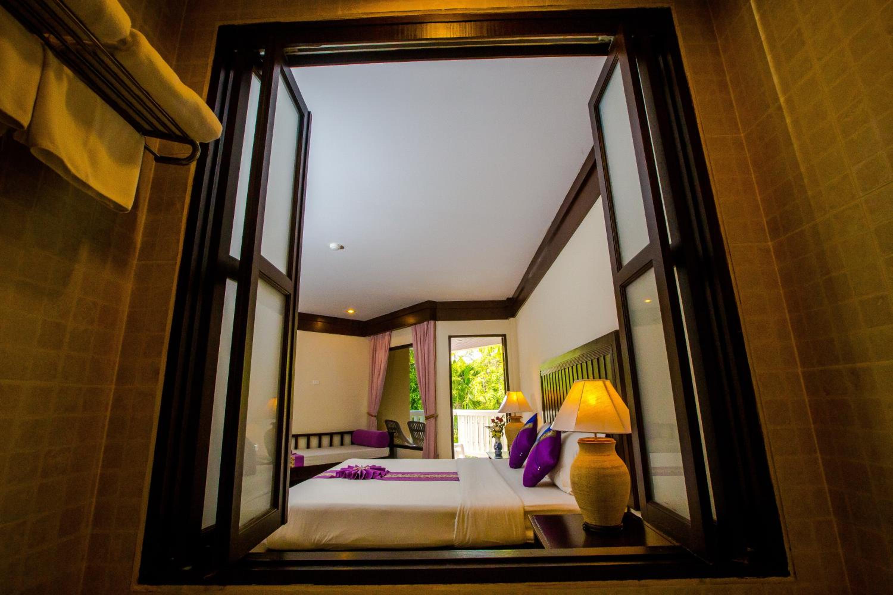 Superior Double or Twin Room - Photo 10